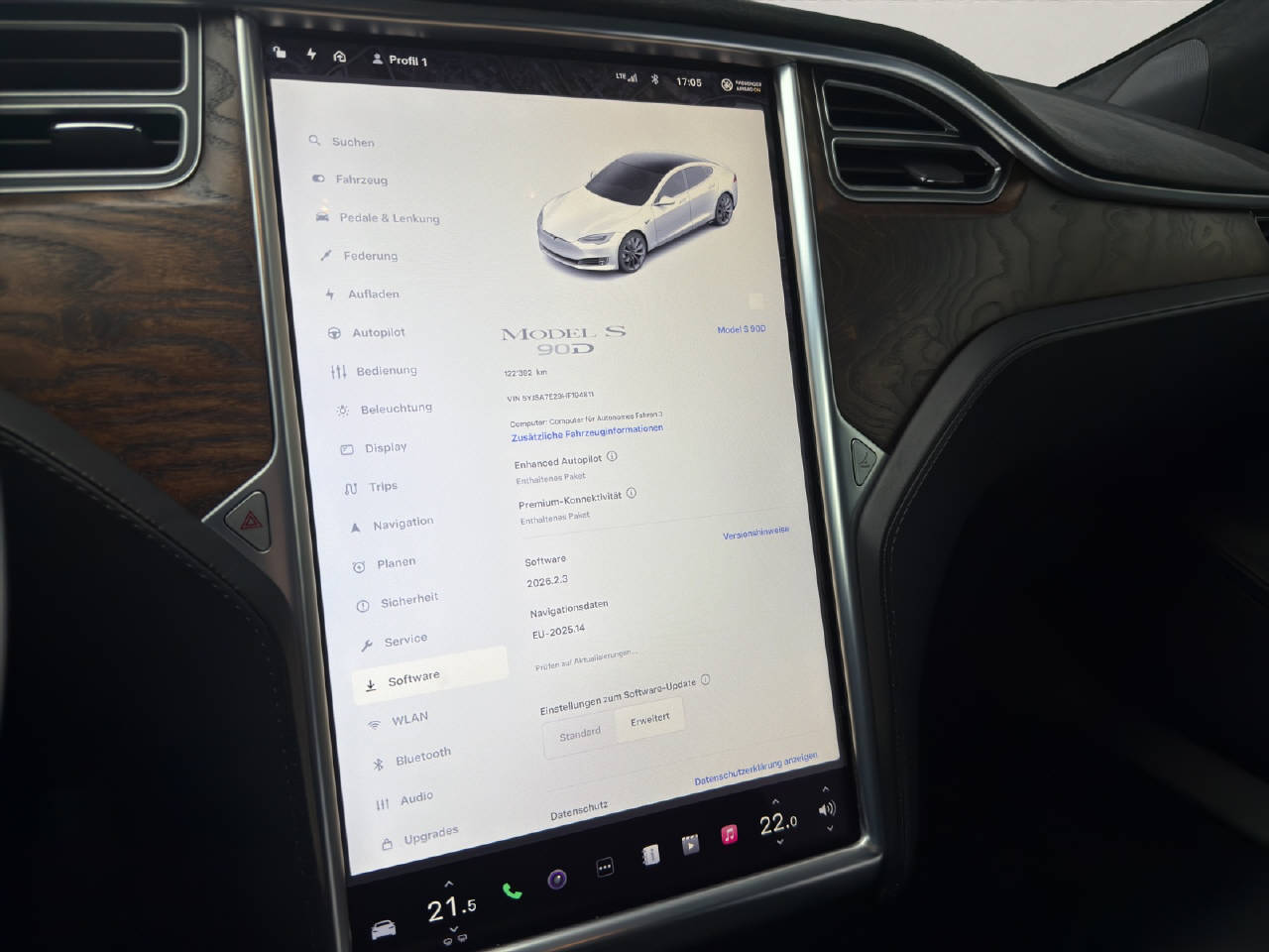 TESLA Model S 90 D-image-14