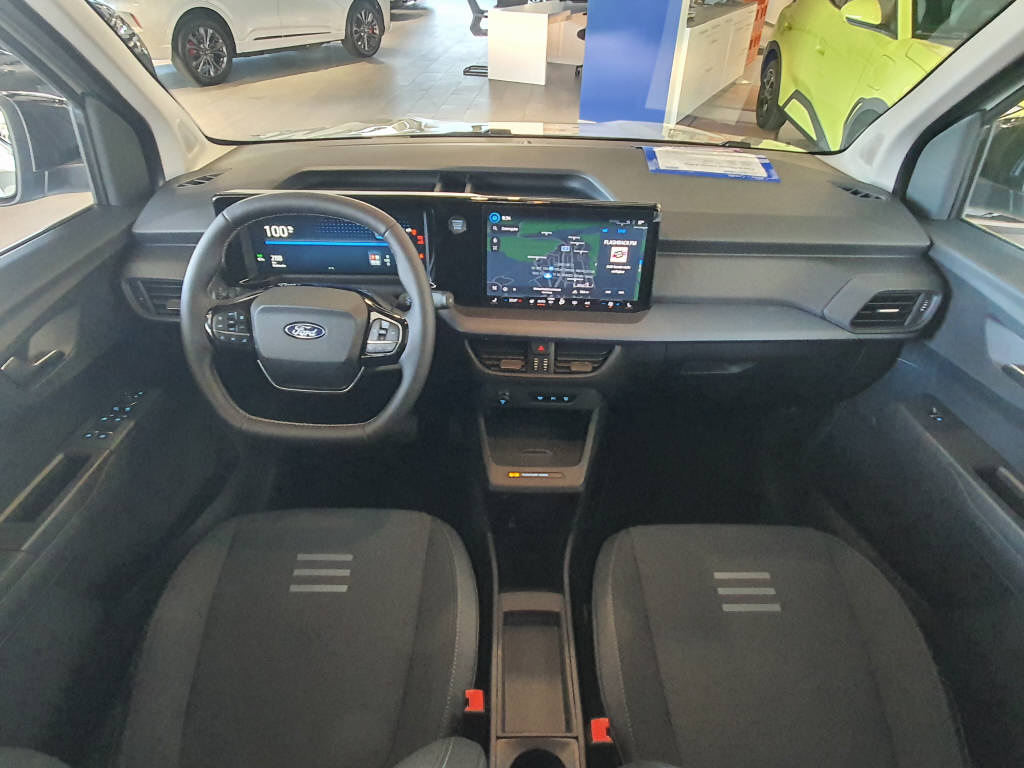 FORD E-Tourneo Courier Active-image-12