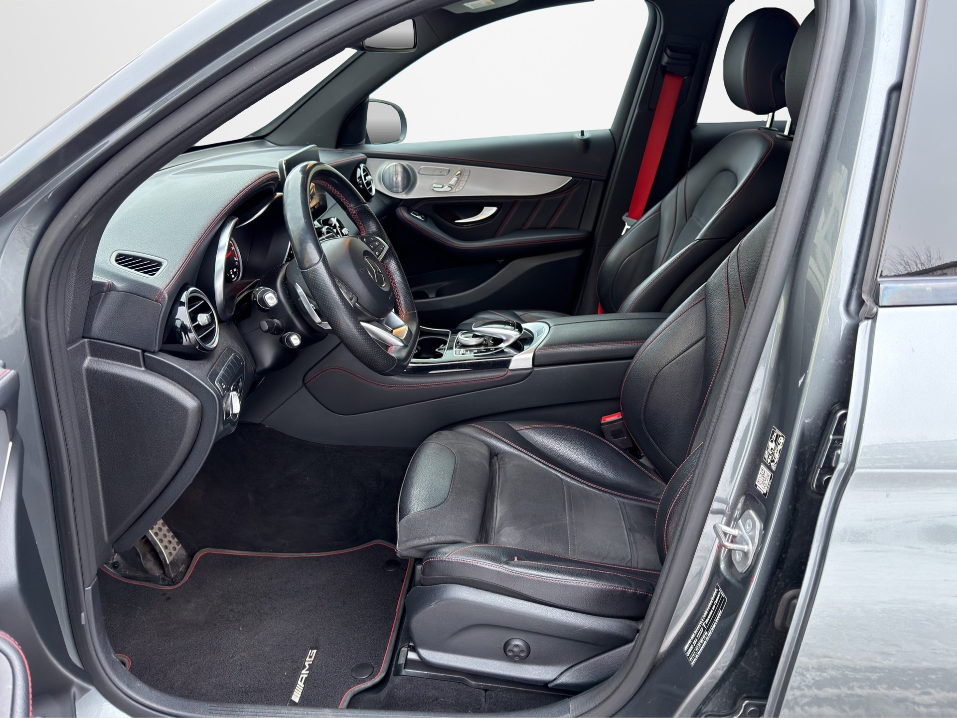 MERCEDES-BENZ GLC 43 AMG 4Matic 9G-Tronic-image-12