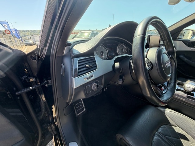 AUDI S8 4.0 TFSI V8 quattro tiptronic-image-49