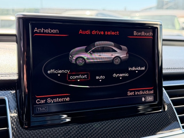 AUDI S8 4.0 TFSI V8 quattro tiptronic-image-59