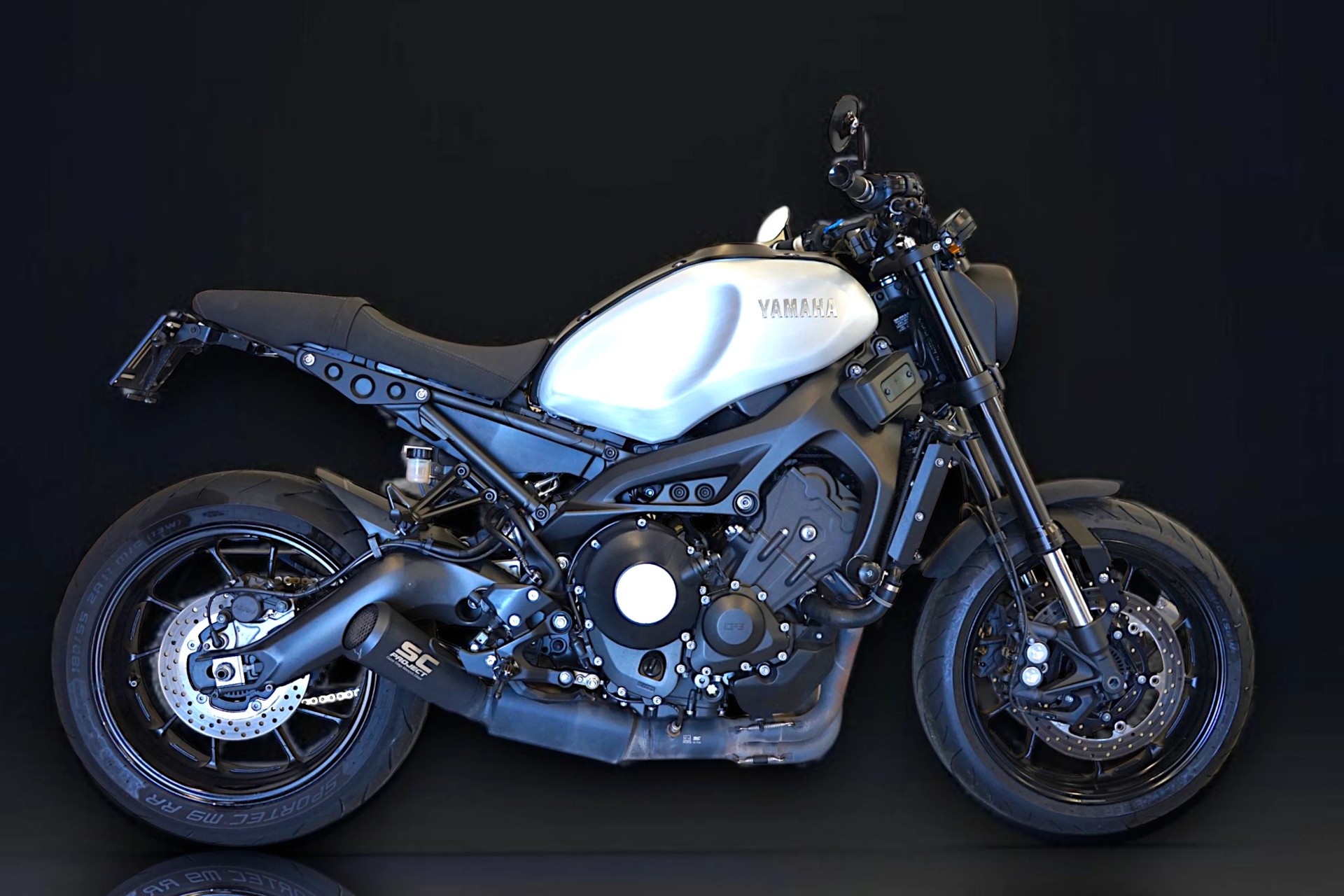 YAMAHA XSR 900