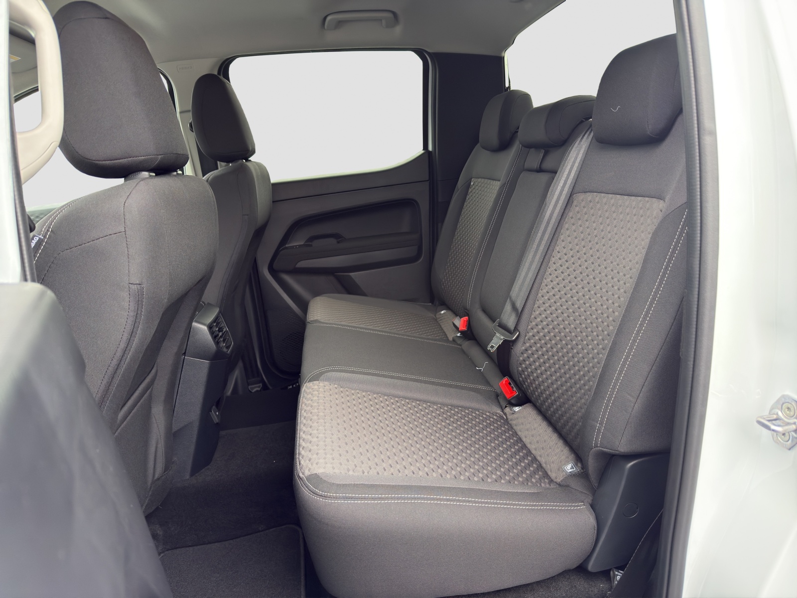VW Amarok 2.0TDI Life Winter 1-image-12