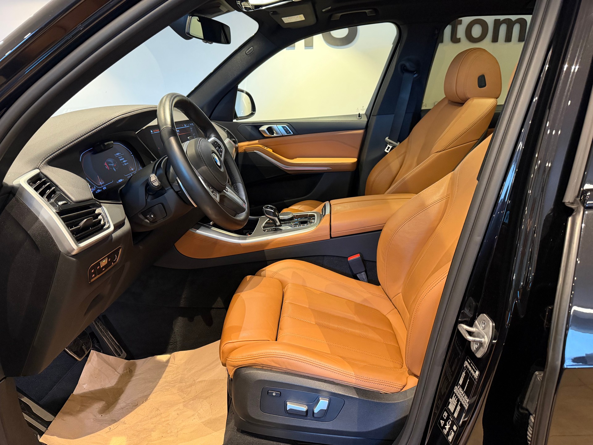 BMW X5 40d xDrive SAG-image-19