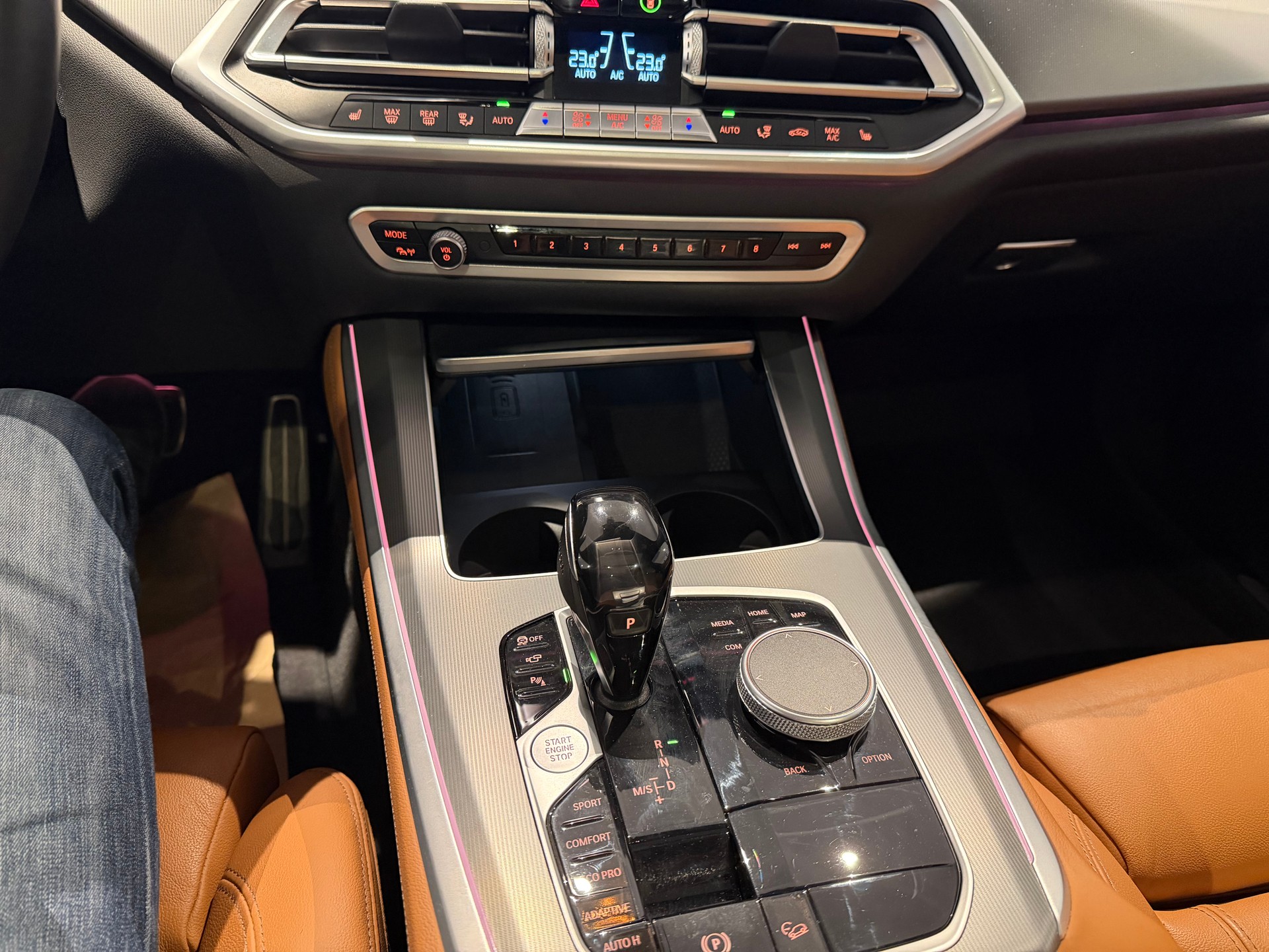 BMW X5 40d xDrive SAG-image-13