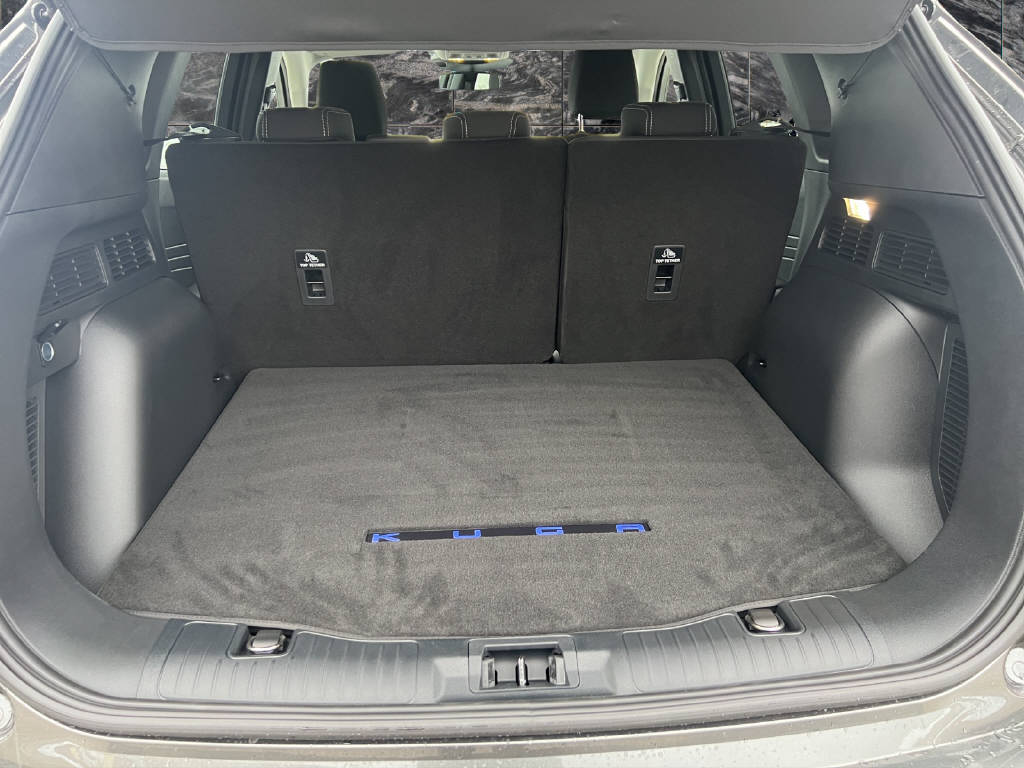 FORD Kuga 2.5 Hybrid Titanium 4x4-image-9