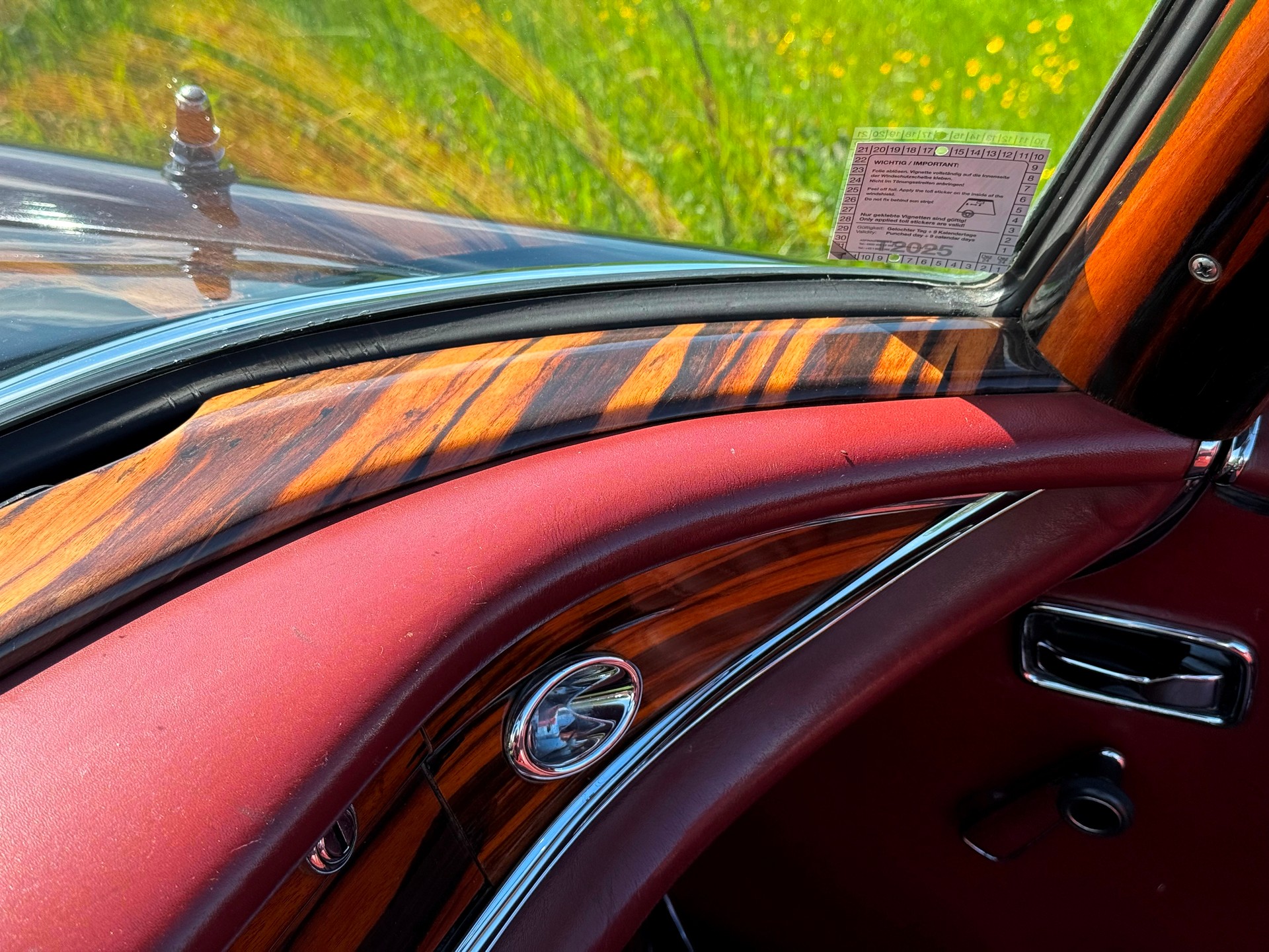 MERCEDES-BENZ 280 SE 3.5 Cabriolet-image-10
