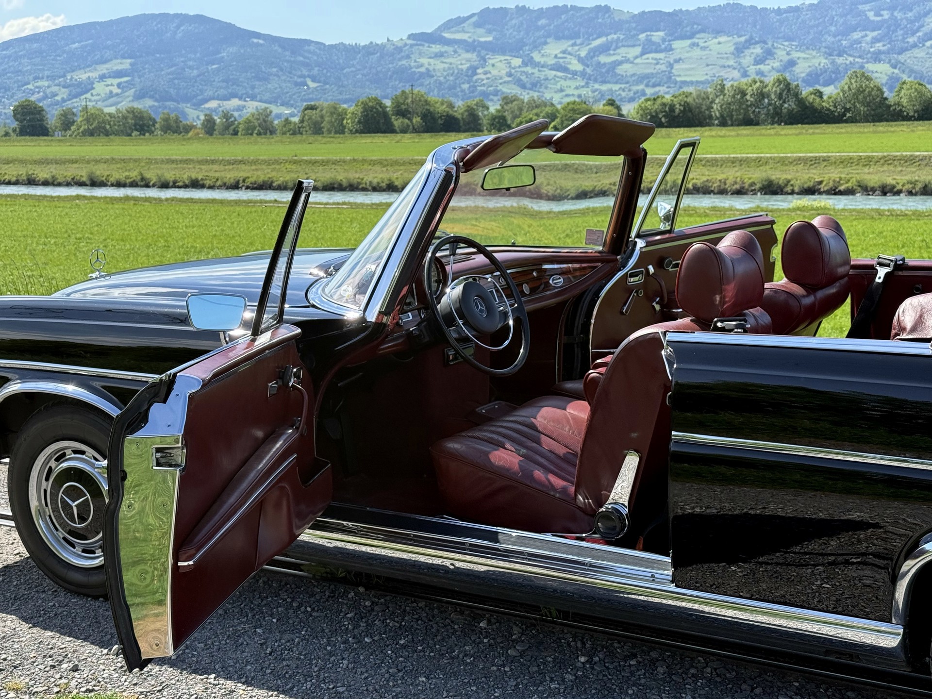 MERCEDES-BENZ 280 SE 3.5 Cabriolet-image-13