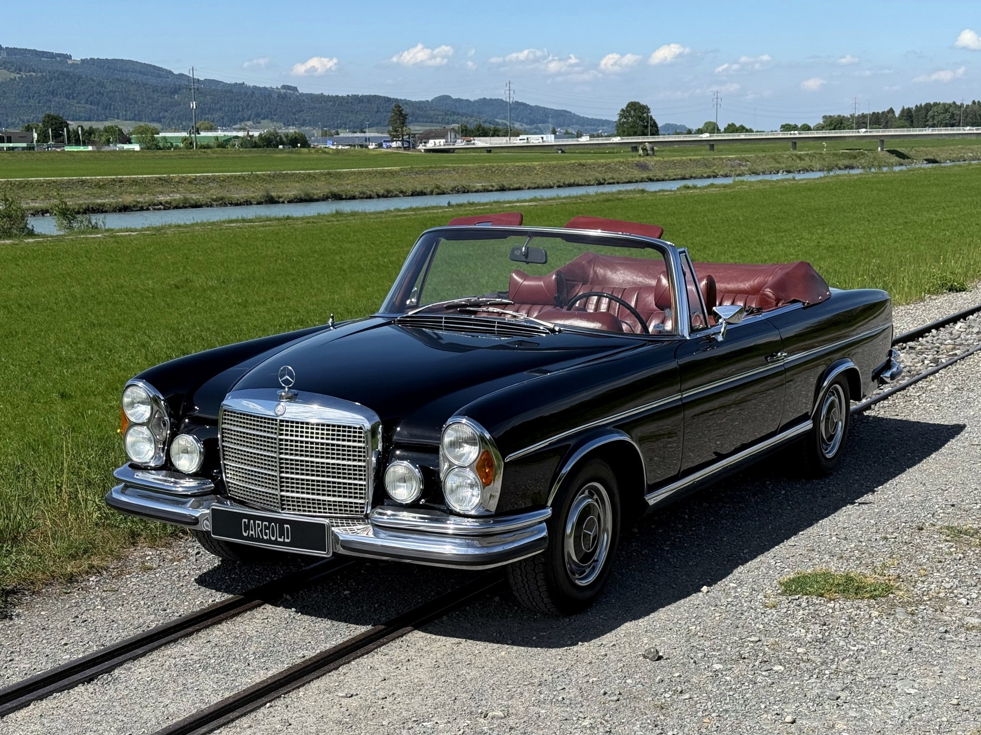 MERCEDES-BENZ 280 SE 3.5 Cabriolet-image-11