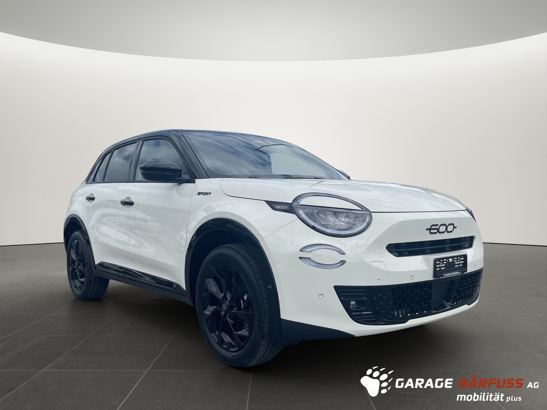 FIAT 600 1.2 Hybrid 145 Sport-image-6
