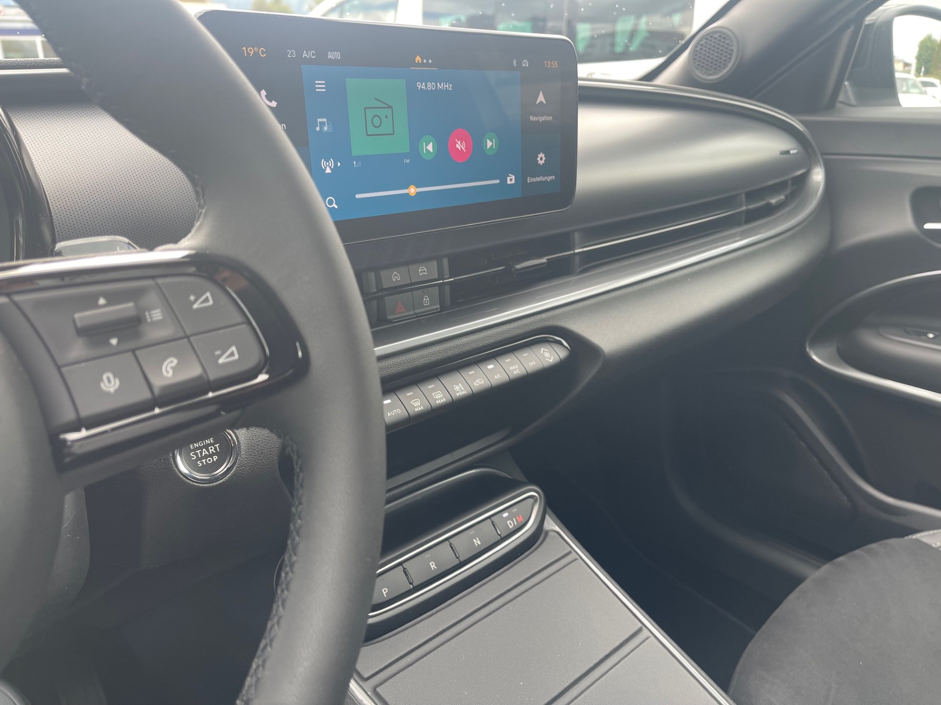 FIAT 600 1.2 Hybrid 145 Sport-image-11