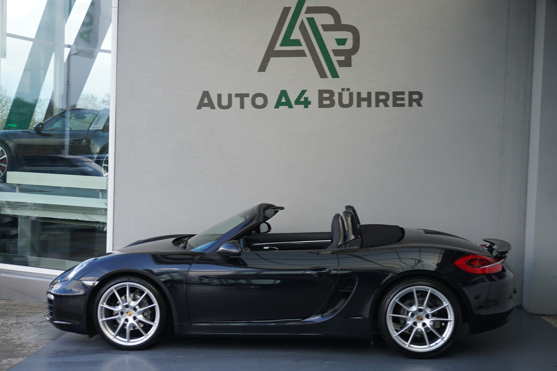PORSCHE Boxster 2.7 Black Edition Roadster 265PS mit 6-Zylindermotor!!