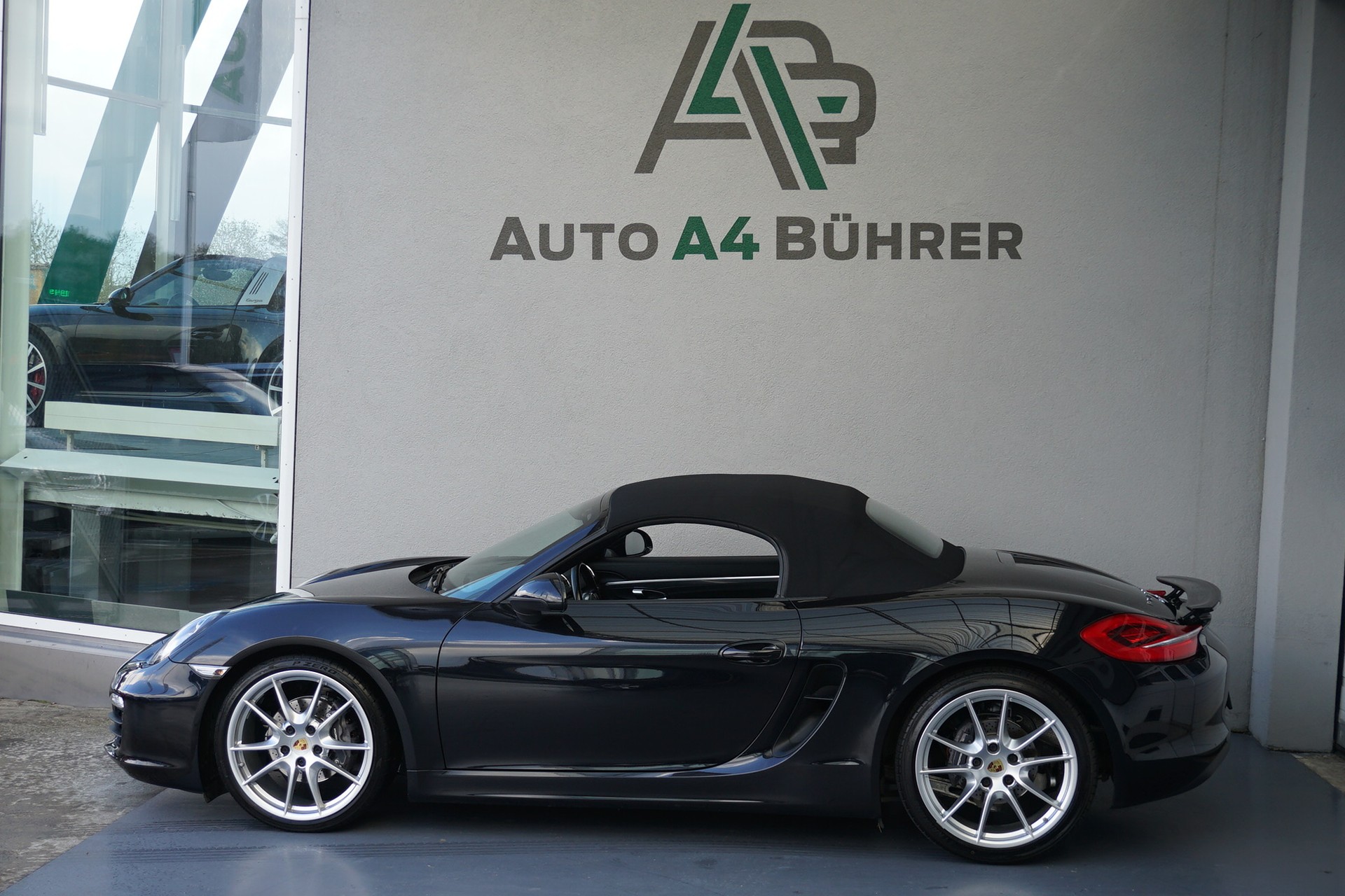 PORSCHE Boxster 2.7 Black Edition Roadster 265PS mit 6-Zylindermotor!!-showroom-element-1