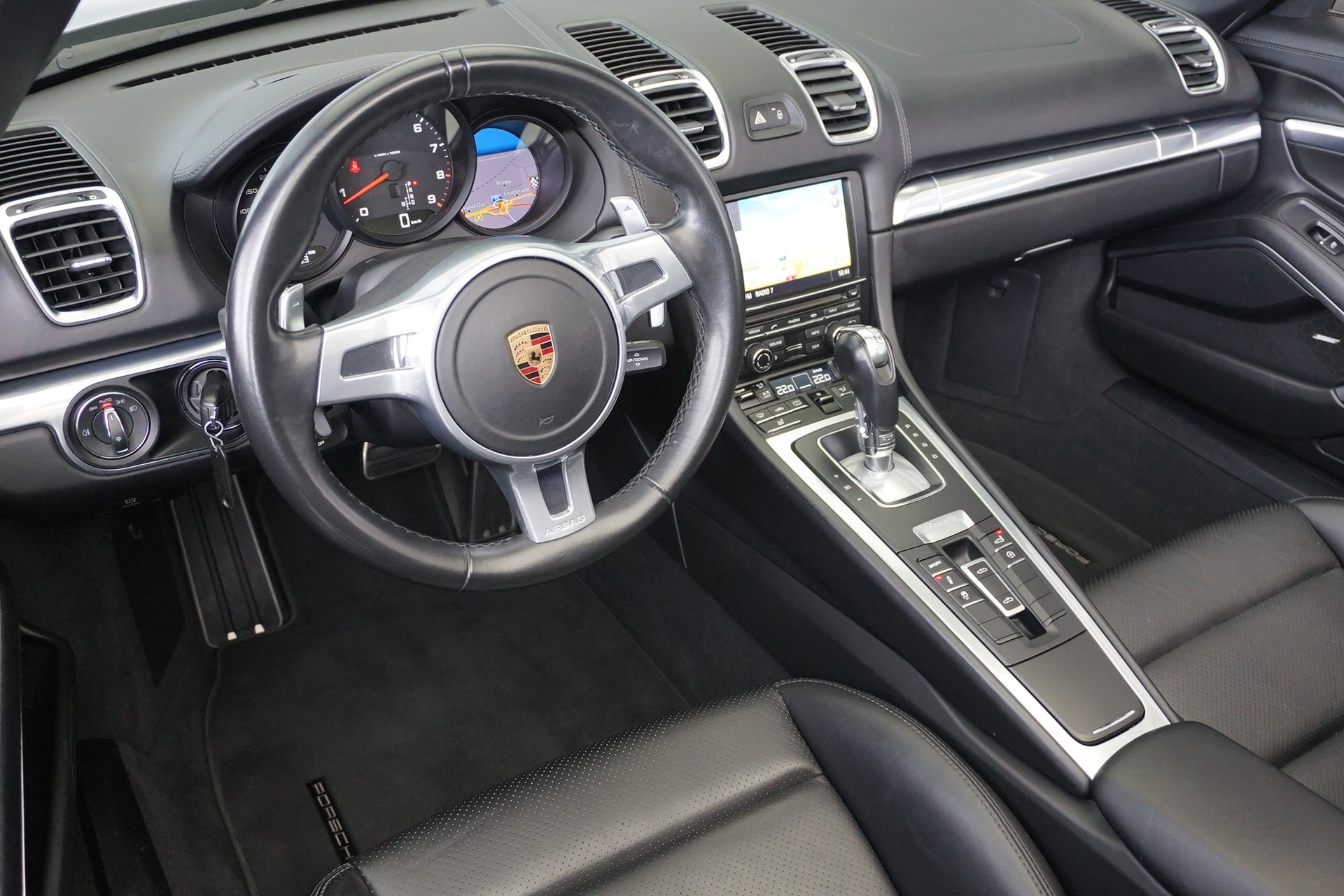 PORSCHE Boxster 2.7 Black Edition Roadster 265PS mit 6-Zylindermotor!!-image-18