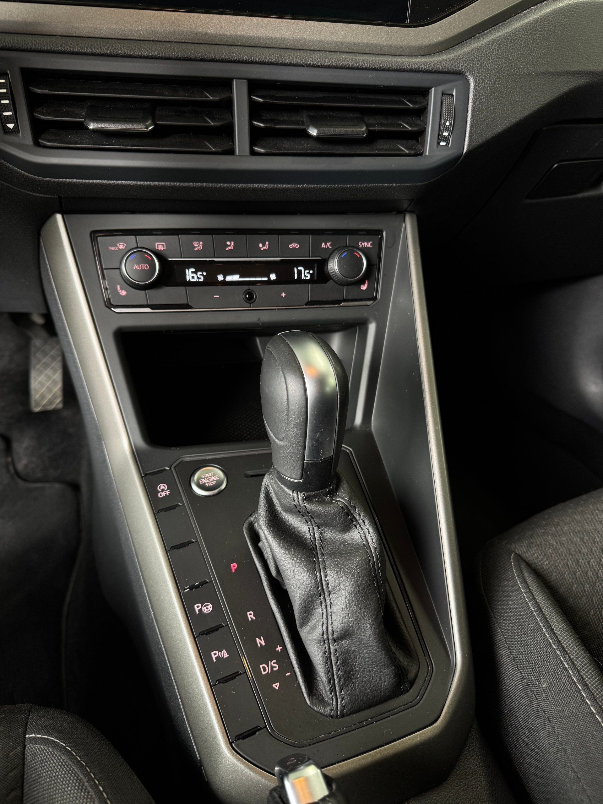 VW Polo 1.0 TSI BMT Comfortline DSG-image-12