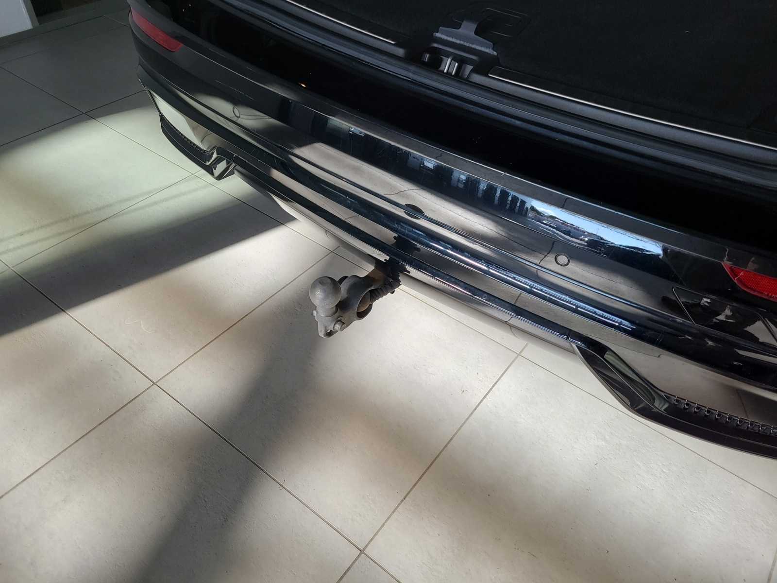 VOLVO XC60 T8 eAWD R-Design Geartronic-image-15