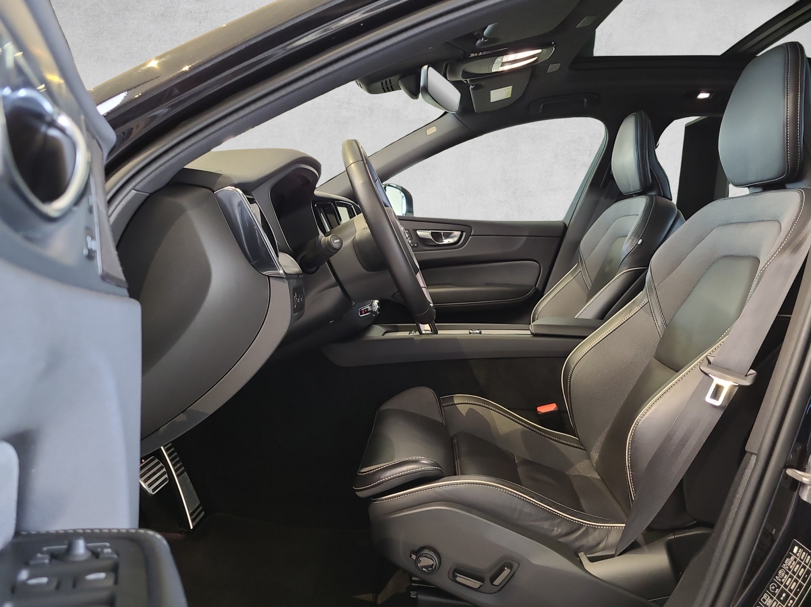 VOLVO XC60 T8 eAWD R-Design Geartronic-image-7