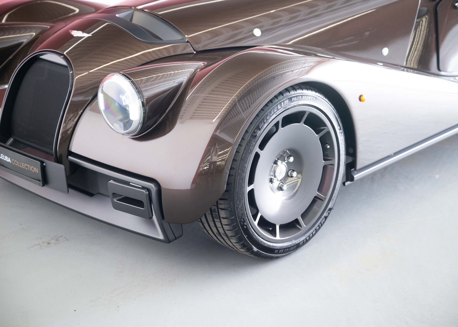 MORGAN Supersport 3.0 Bespoke (Swiss new car, special custom paint, full options, 42-month factory warranty)-image-13