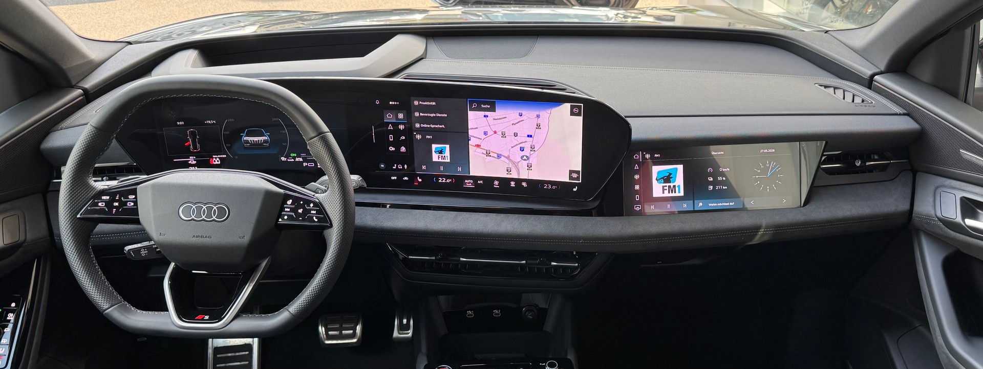 AUDI SQ6 e-tron quattro-image-11