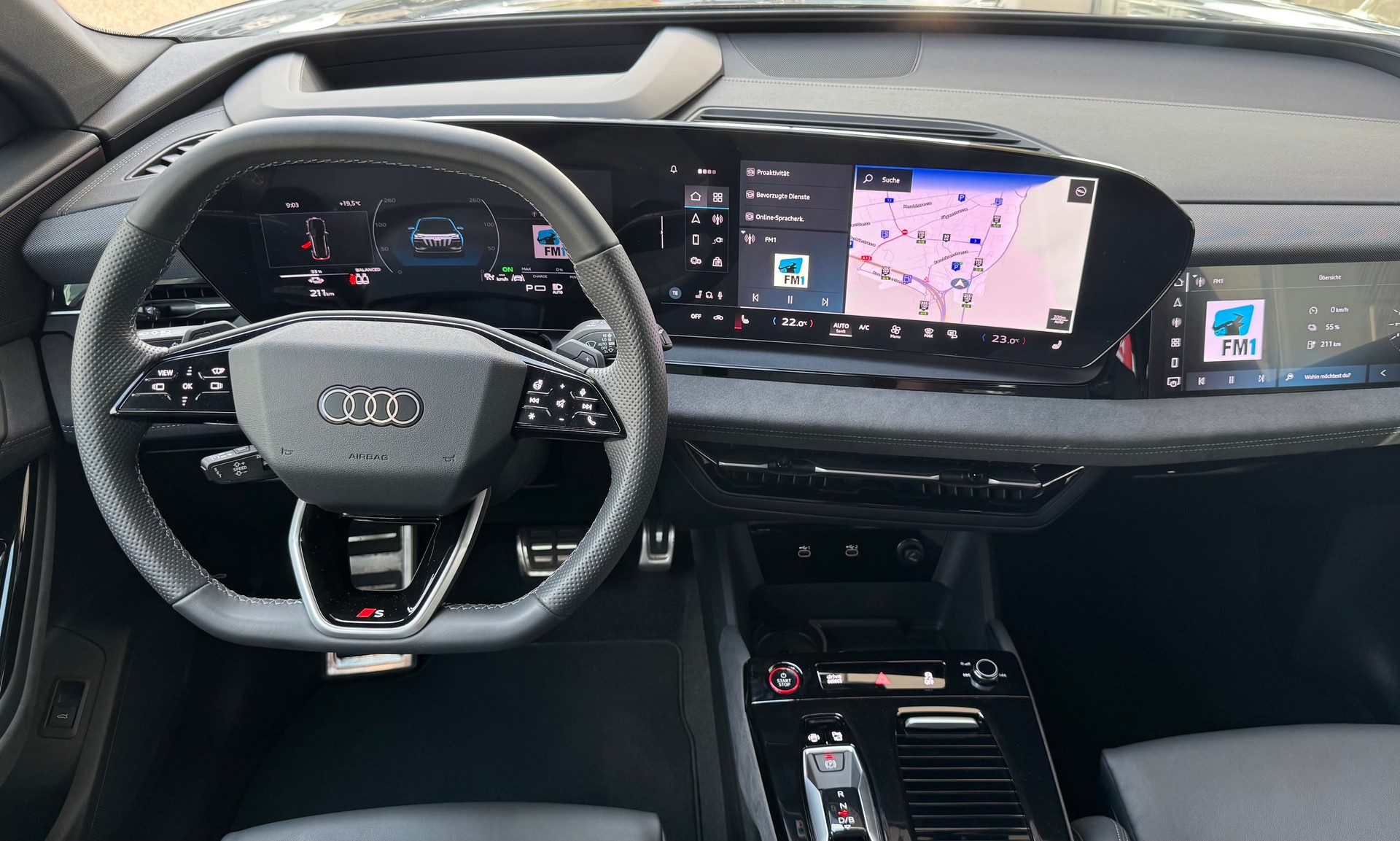 AUDI SQ6 e-tron quattro-image-12