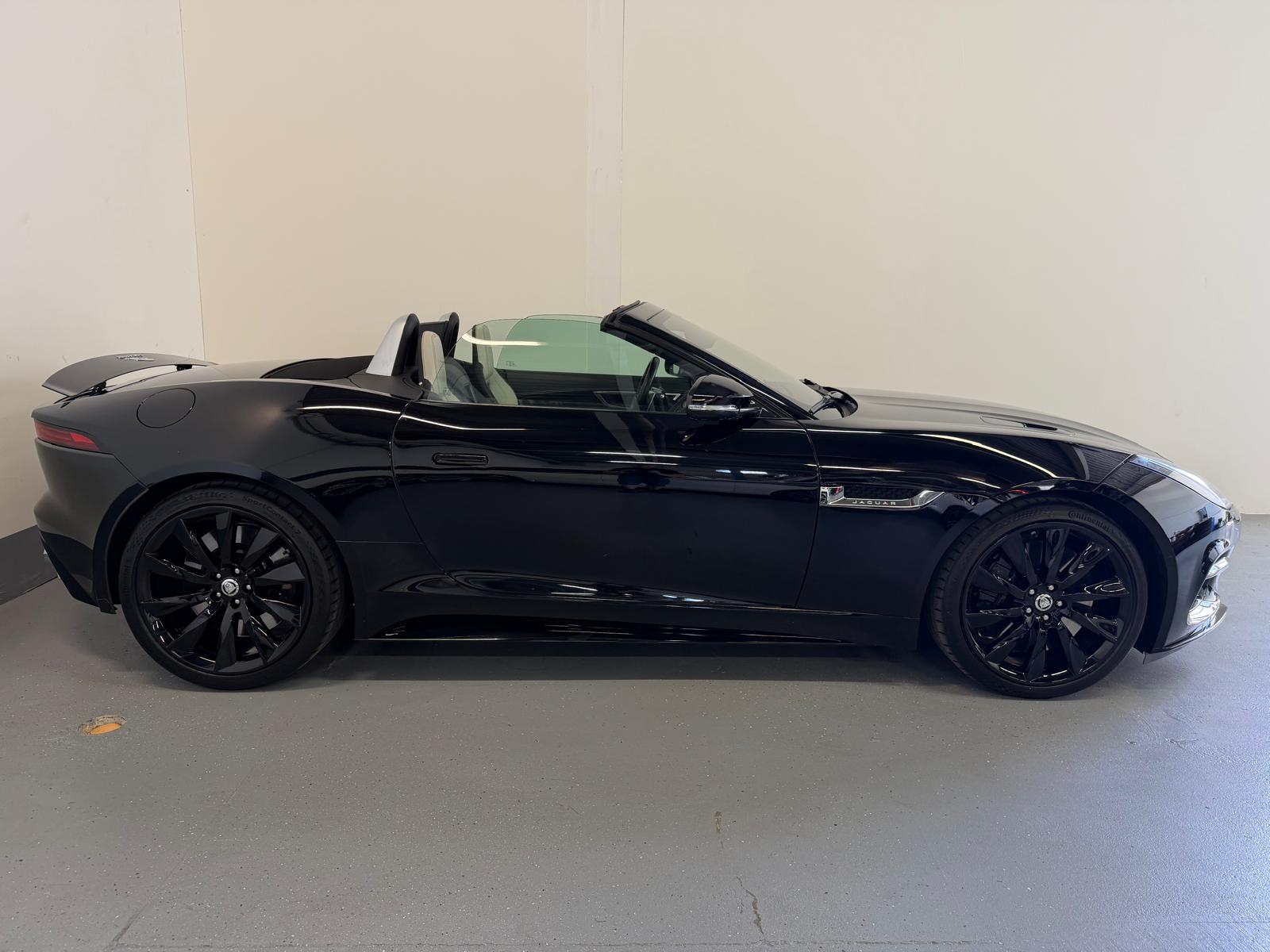 JAGUAR F-Type Convertible 5.0 V8 S/C R AWD Automatik-image-5