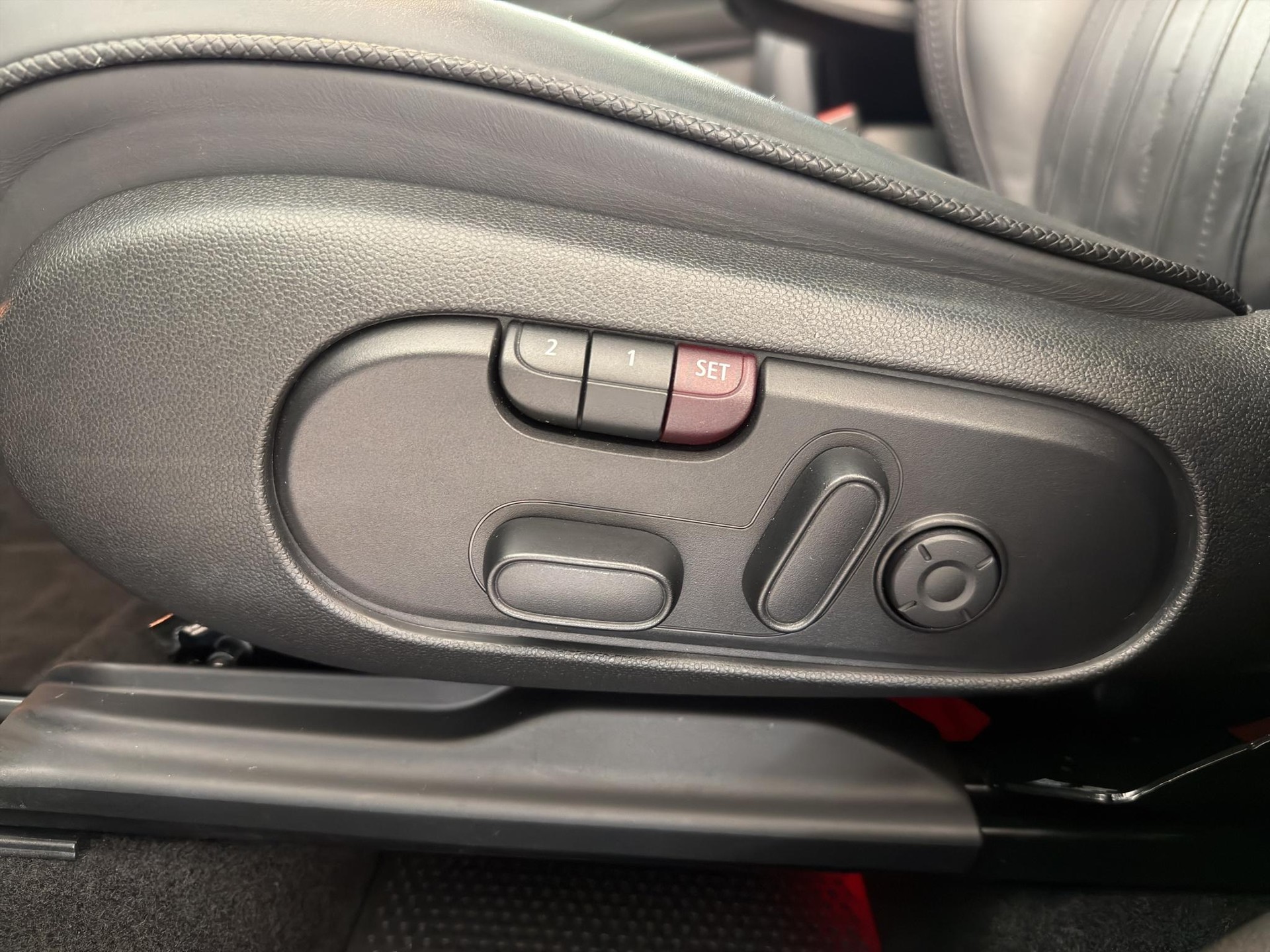 MINI Countryman F60 2.0i John Cooper Works ALL4-image-18