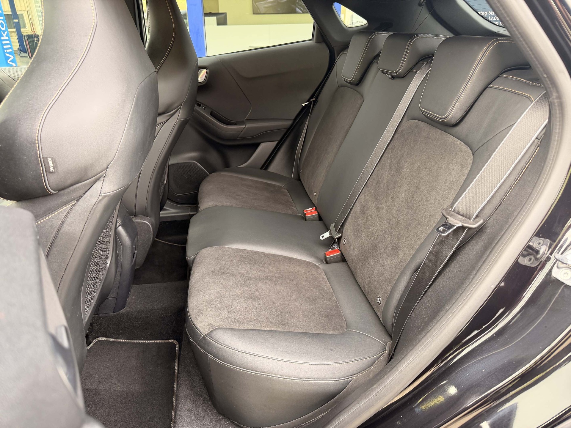 FORD Puma 1.5 EcoB ST Gold Edition-image-9