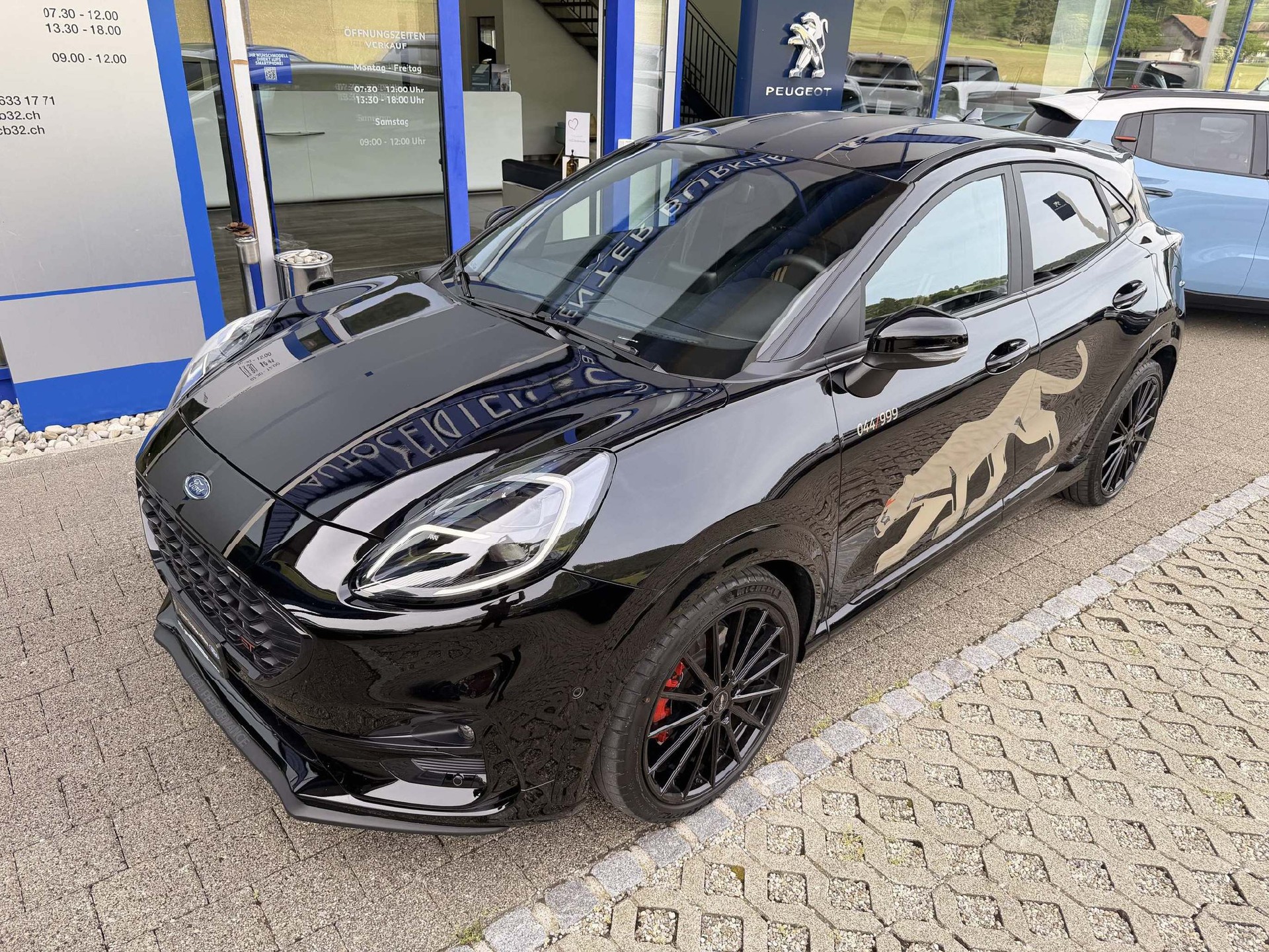 FORD Puma 1.5 EcoB ST Gold Edition-showroom-element-1