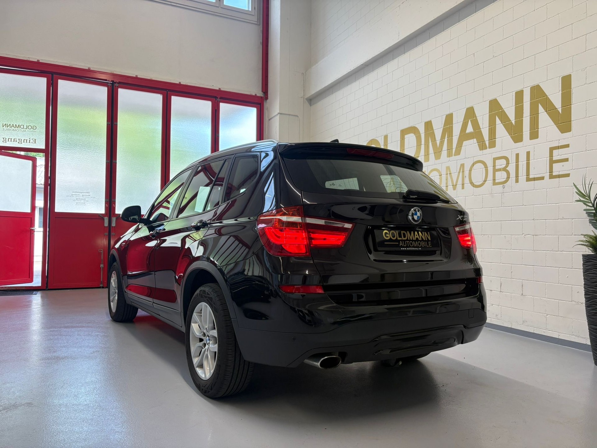 BMW X3 xDrive 20d Steptronic-showroom-element-2