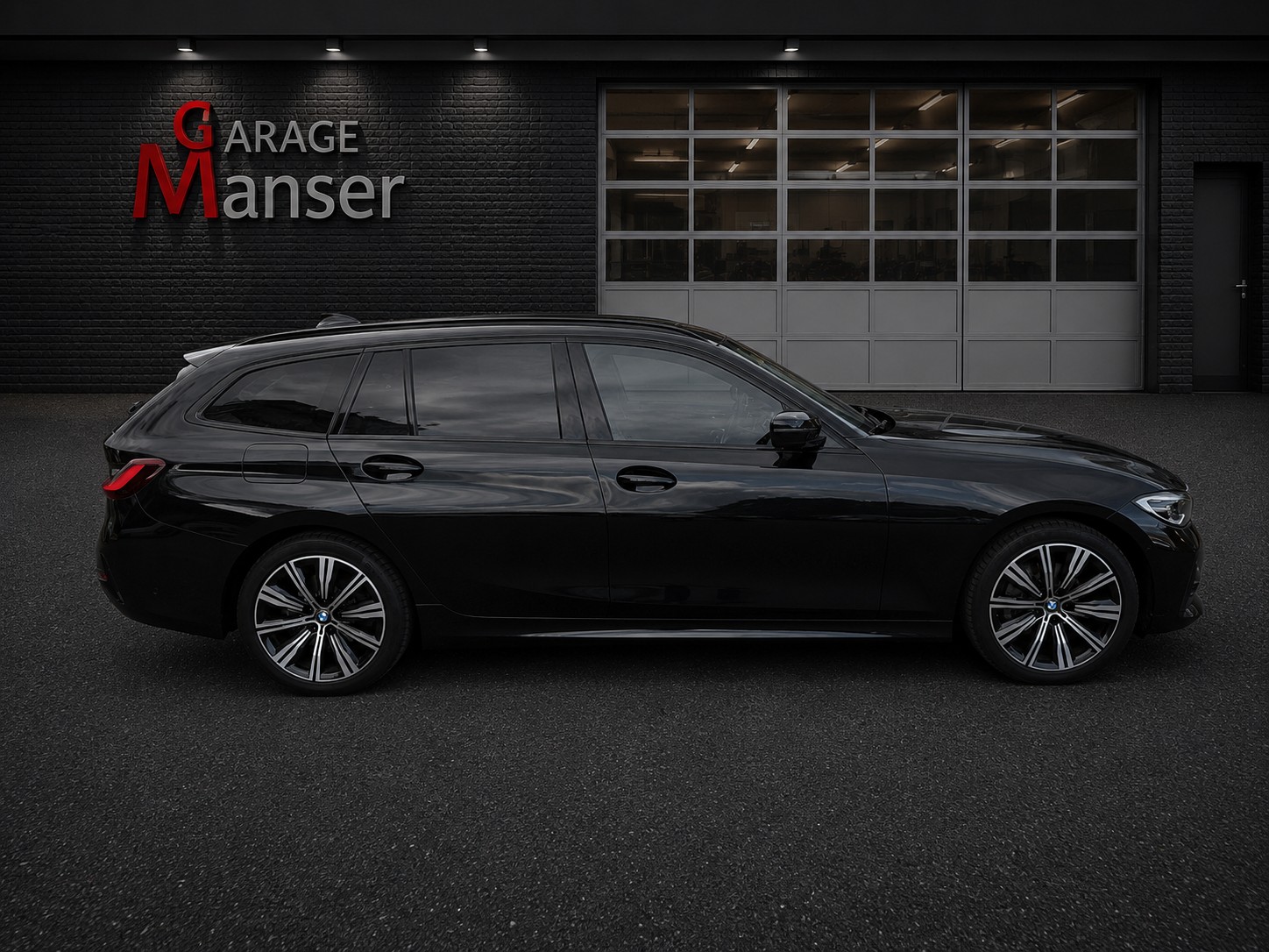 BMW 320d xDrive 48V Touring Steptronic-image-5