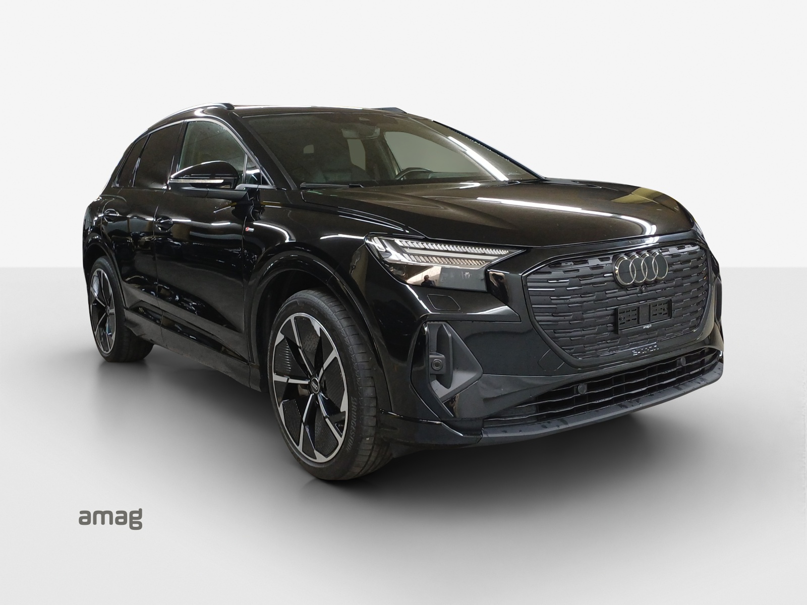 AUDI Q4 e-tron 50 quattro-image-6