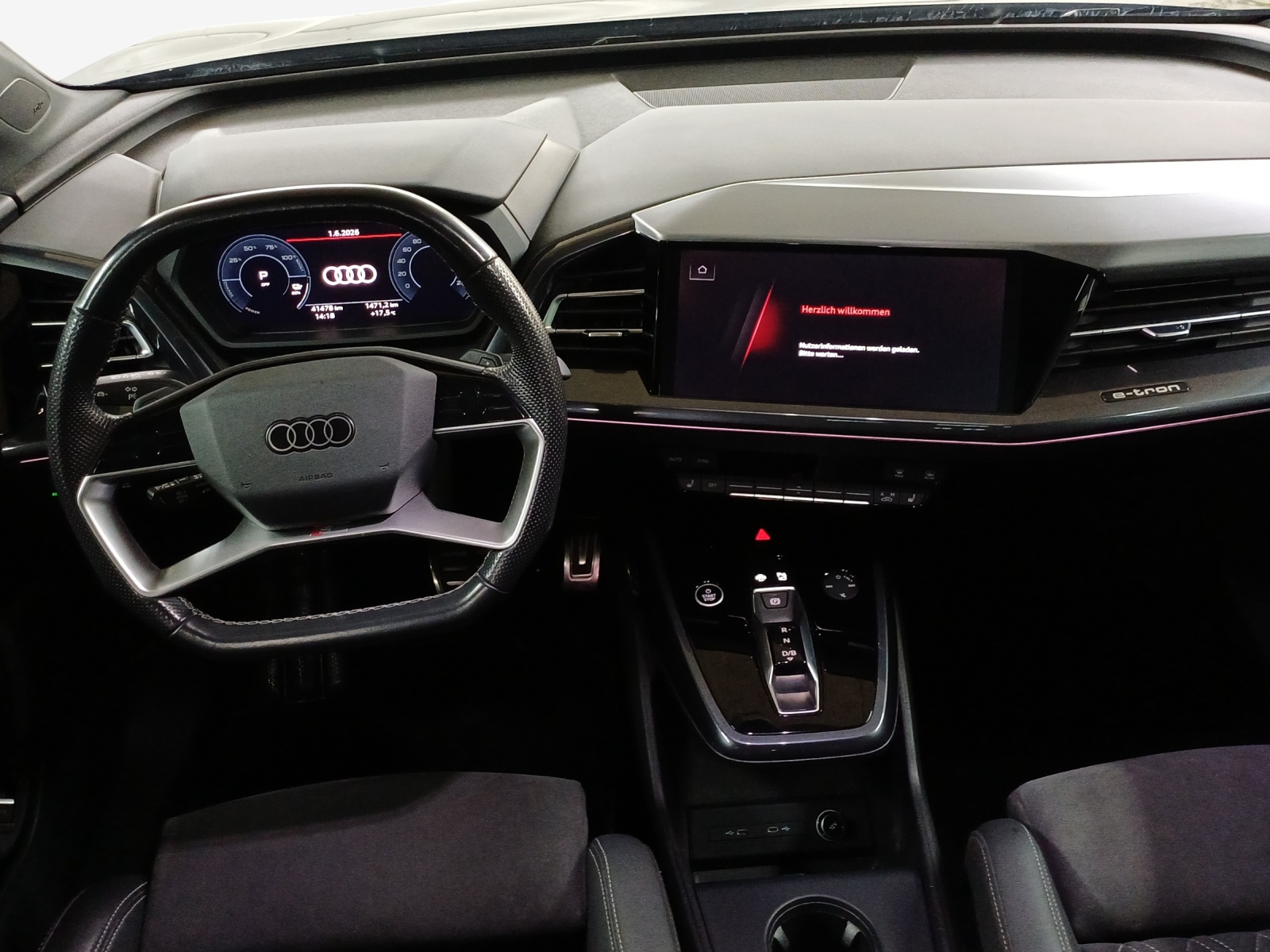 AUDI Q4 e-tron 50 quattro-image-9