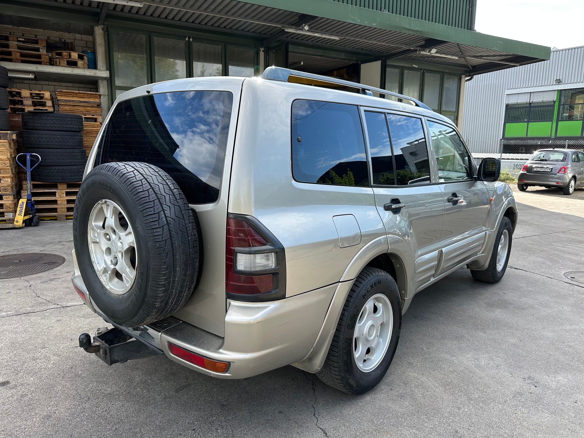 MITSUBISHI Pajero 3.2 DI-D Avance-image-4