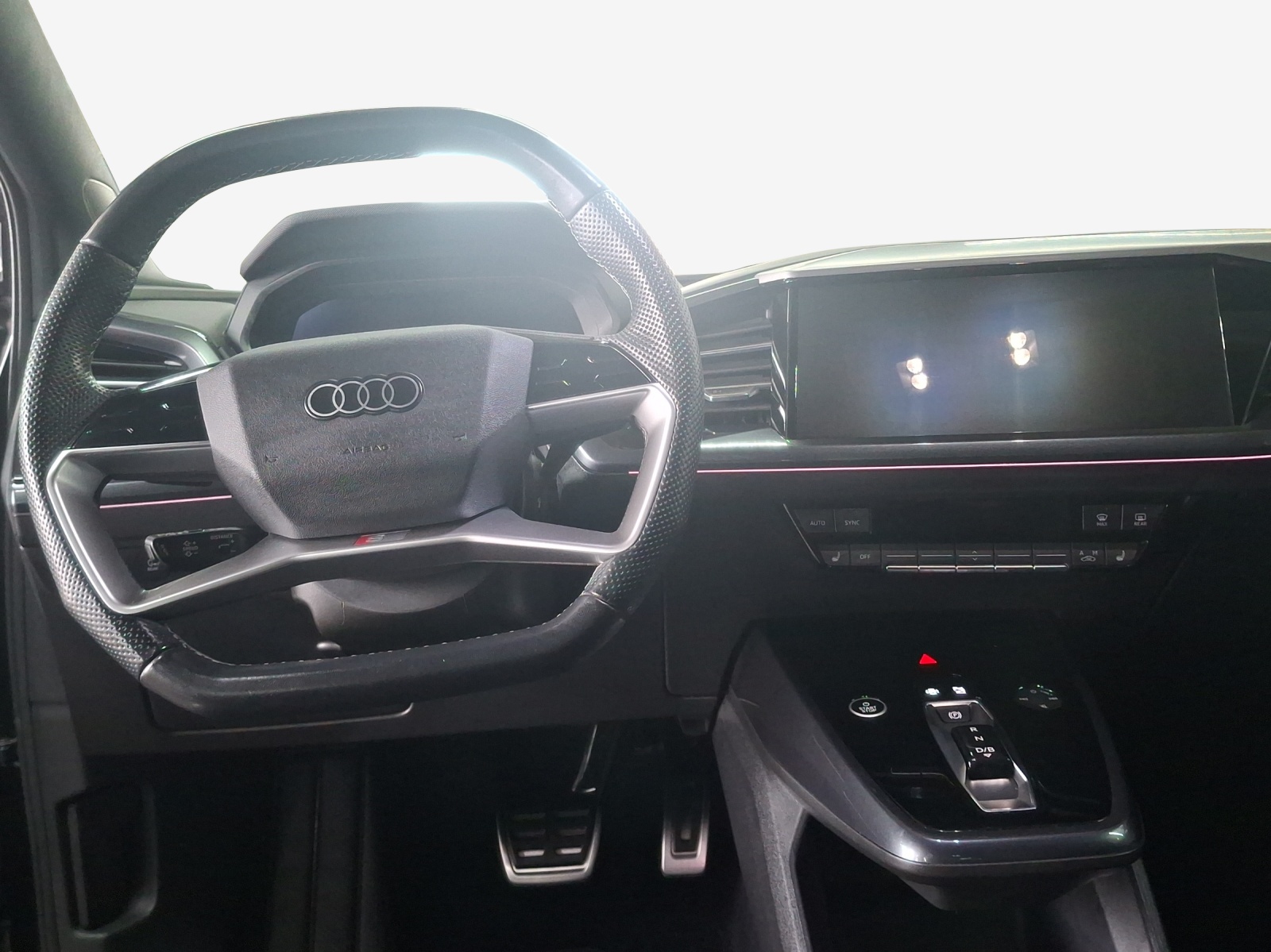 AUDI Q4 Sportback e-tron 50 quattro-image-9