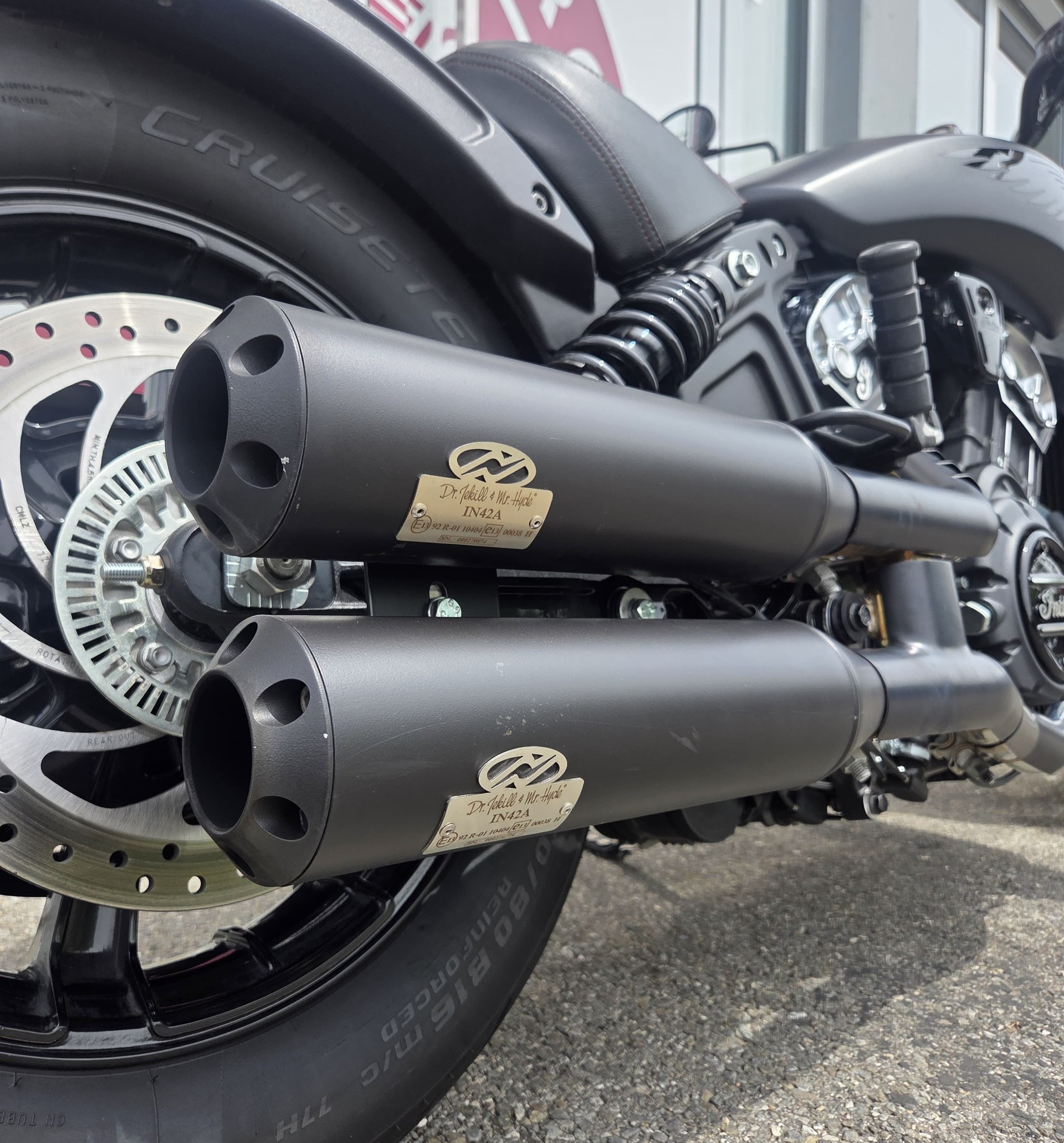INDIAN Scout Bobber ABS-image-5