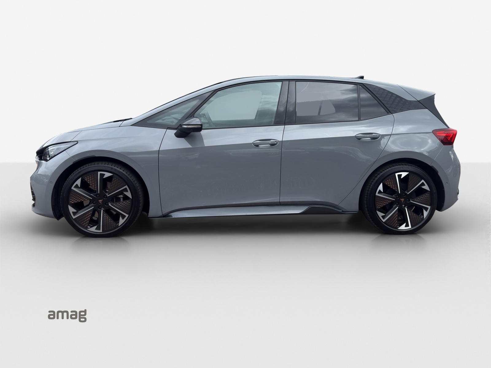 CUPRA Born 77 kWh e-Boost-showroom-element-1