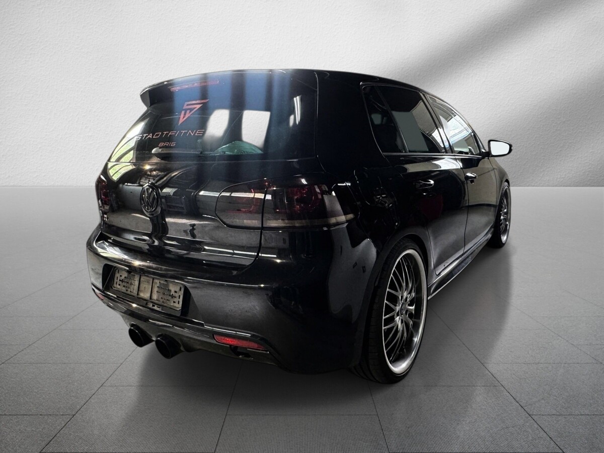 VW Golf 2.0 TSI R 4Motion DSG-image-4