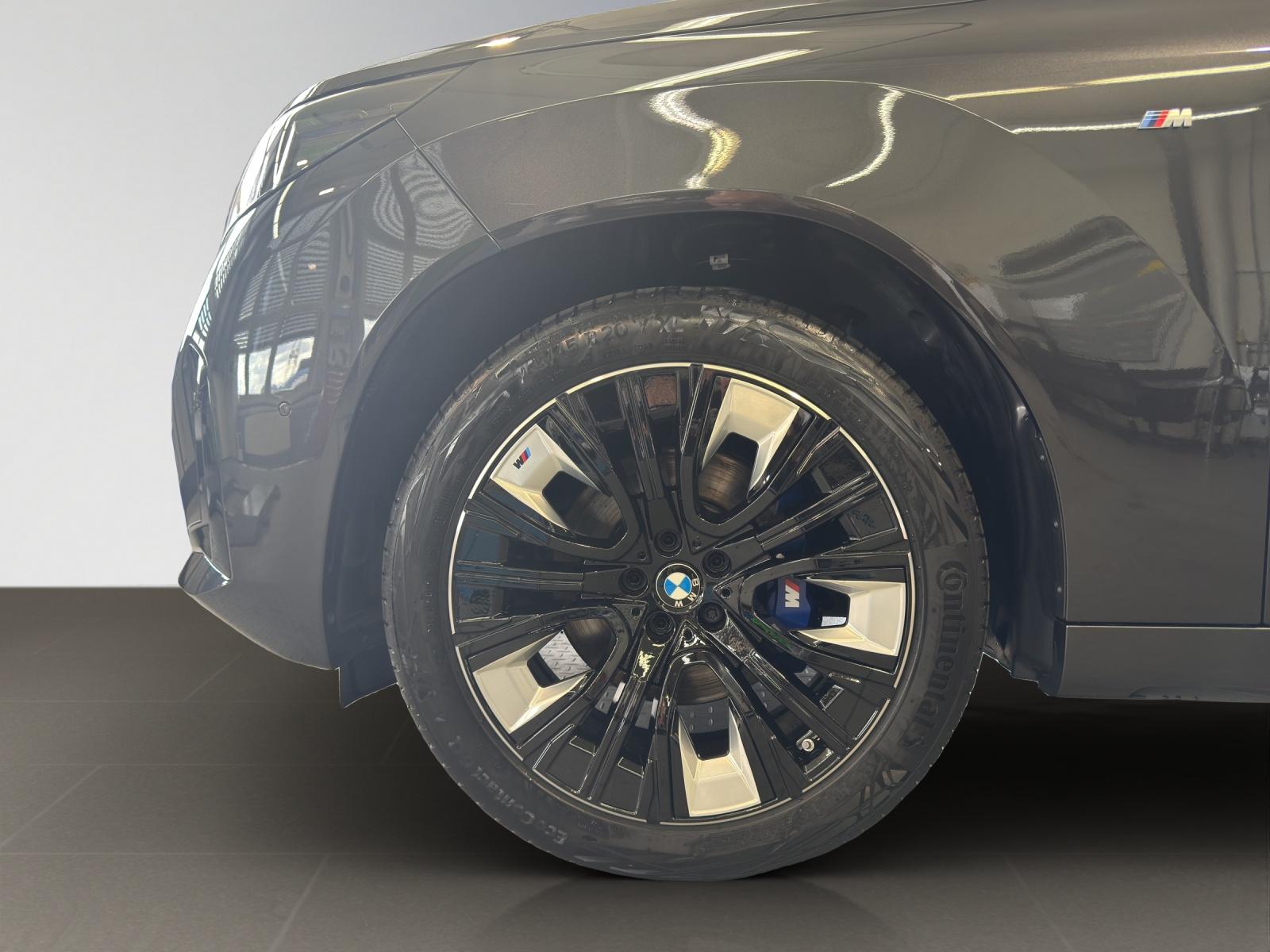 BMW X3 20d xDrive-showroom-element-3