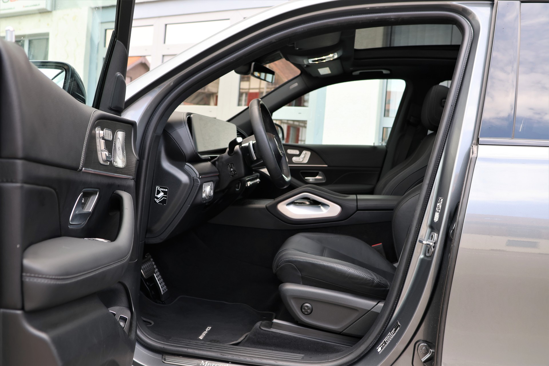 MERCEDES-BENZ GLE 400 e 4Matic 9G-Tronic AMG-Line (CH) + 3.5T AHK-image-8
