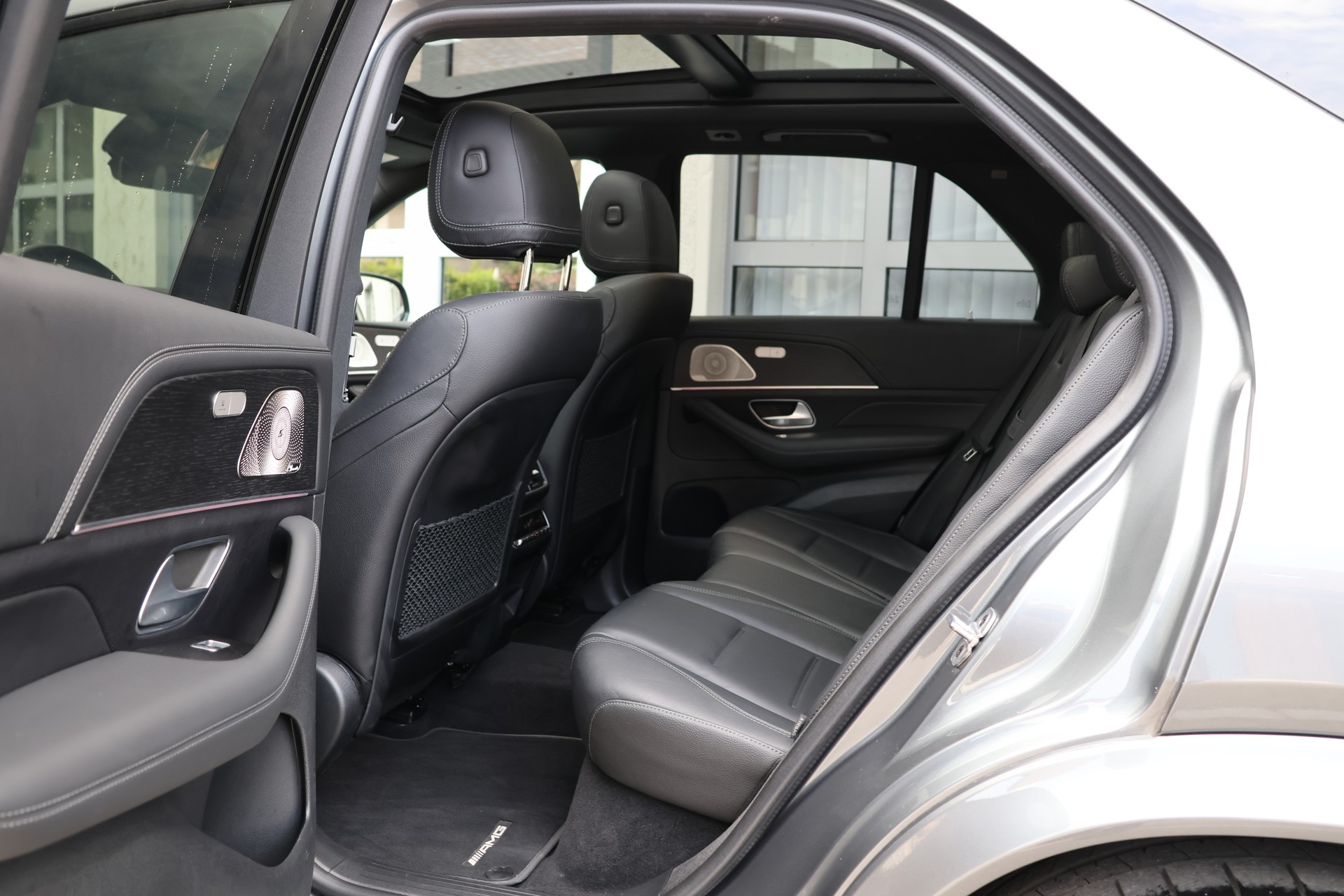 MERCEDES-BENZ GLE 400 e 4Matic 9G-Tronic AMG-Line (CH) + 3.5T AHK-image-12