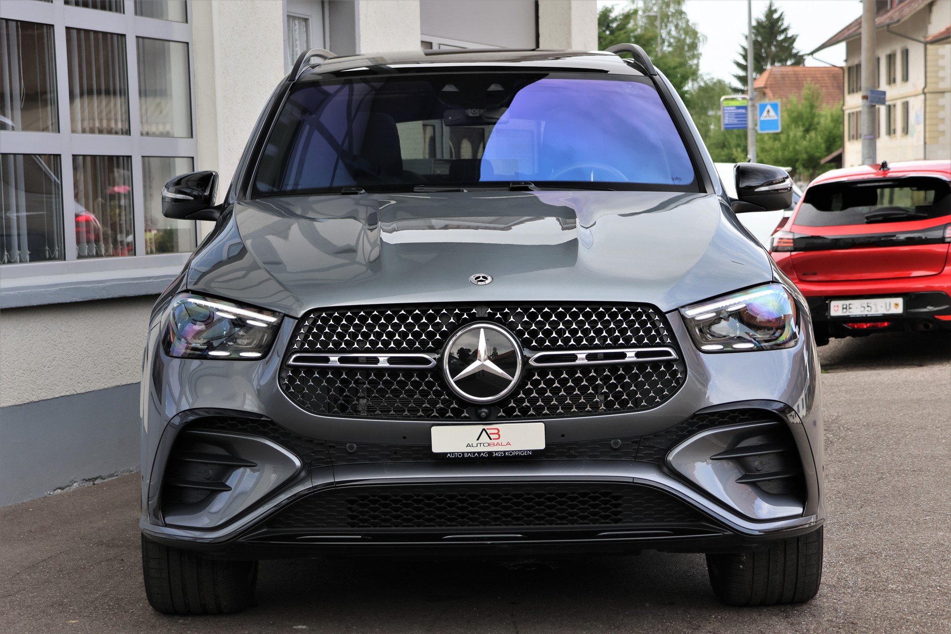 MERCEDES-BENZ GLE 400 e 4Matic 9G-Tronic AMG-Line (CH) + 3.5T AHK-showroom-element-1