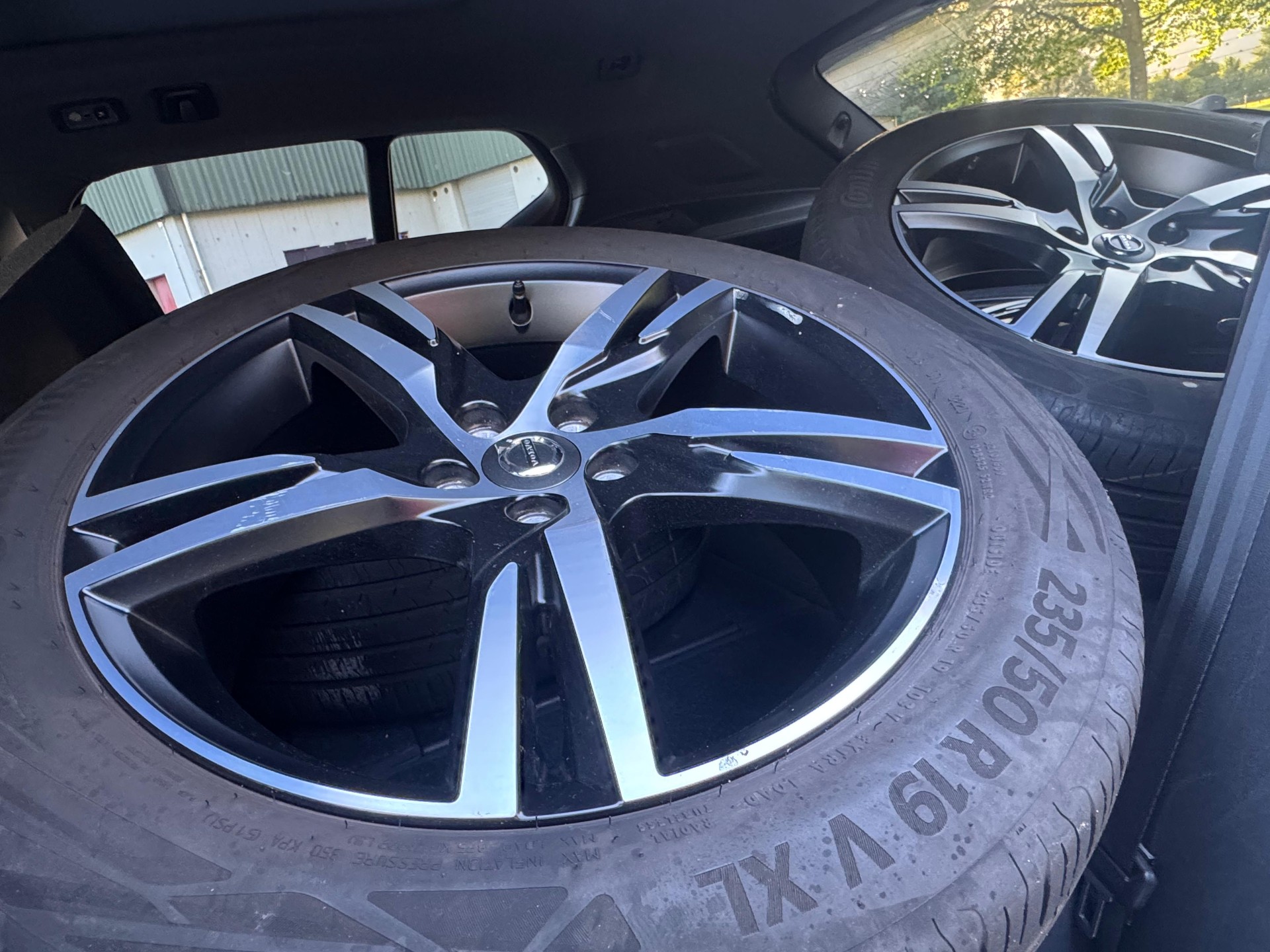 VOLVO XC40 T5 TwE R-Design Expression DCT-image-13