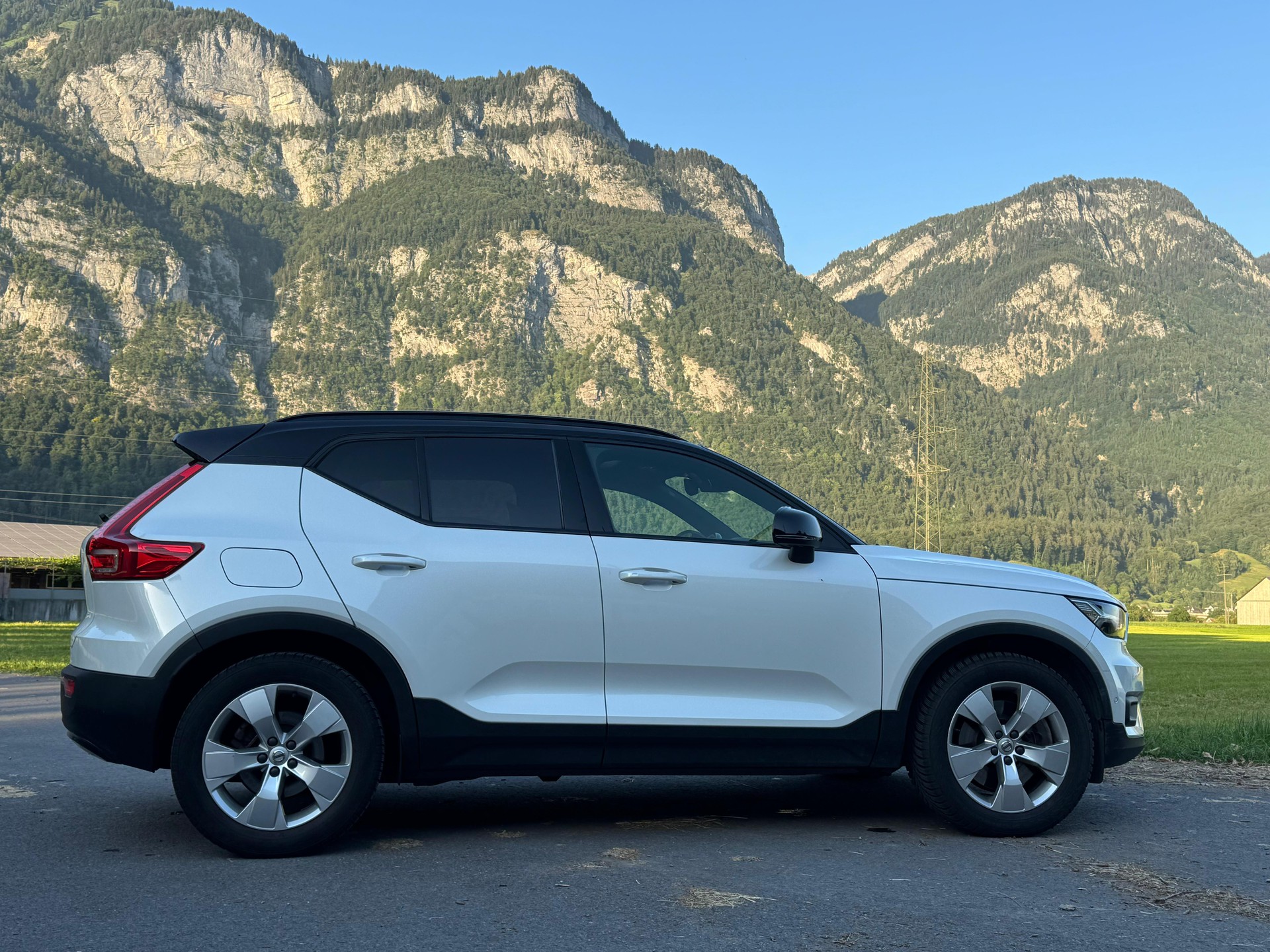 VOLVO XC40 T5 TwE R-Design Expression DCT-showroom-element-3