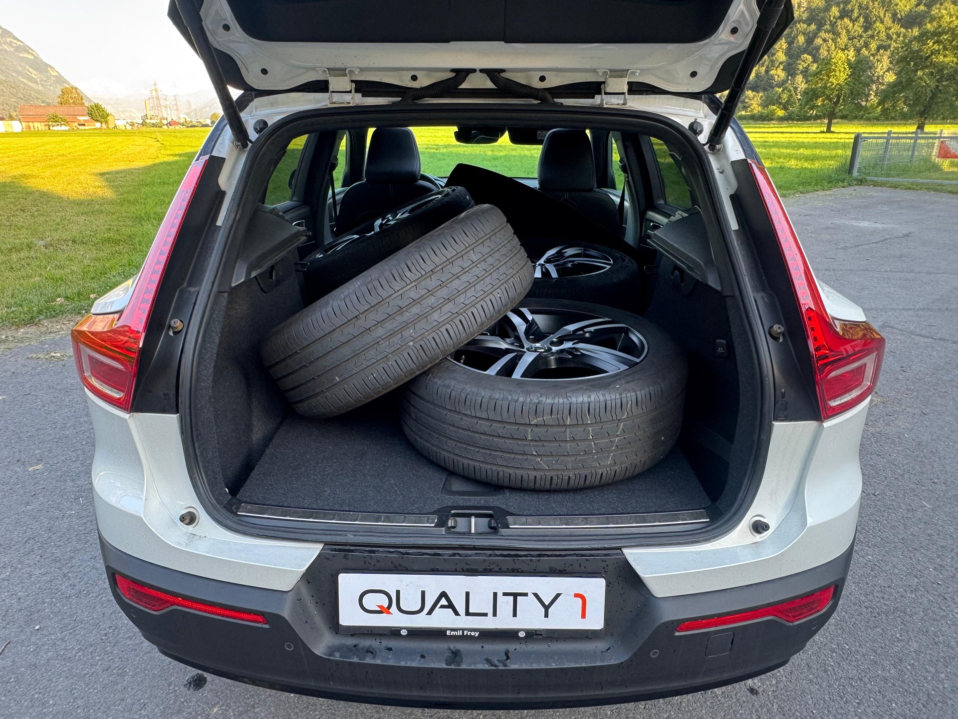VOLVO XC40 T5 TwE R-Design Expression DCT-image-10