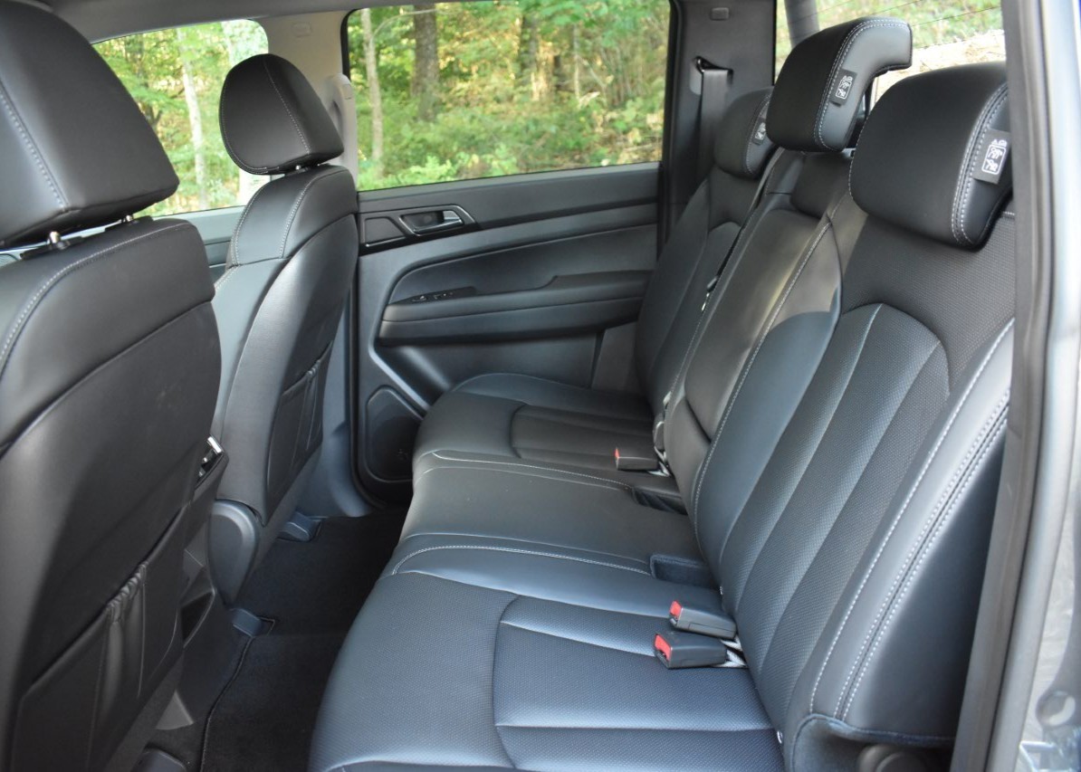 KGM-SsangYong Musso 2.2 Titanium 4WD A-image-8