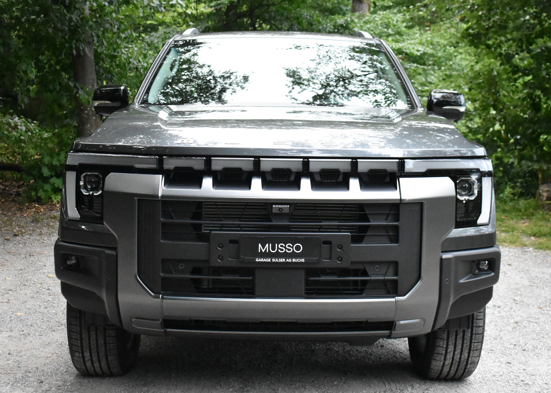 KGM-SsangYong Musso 2.2 Titanium 4WD A-showroom-element-1