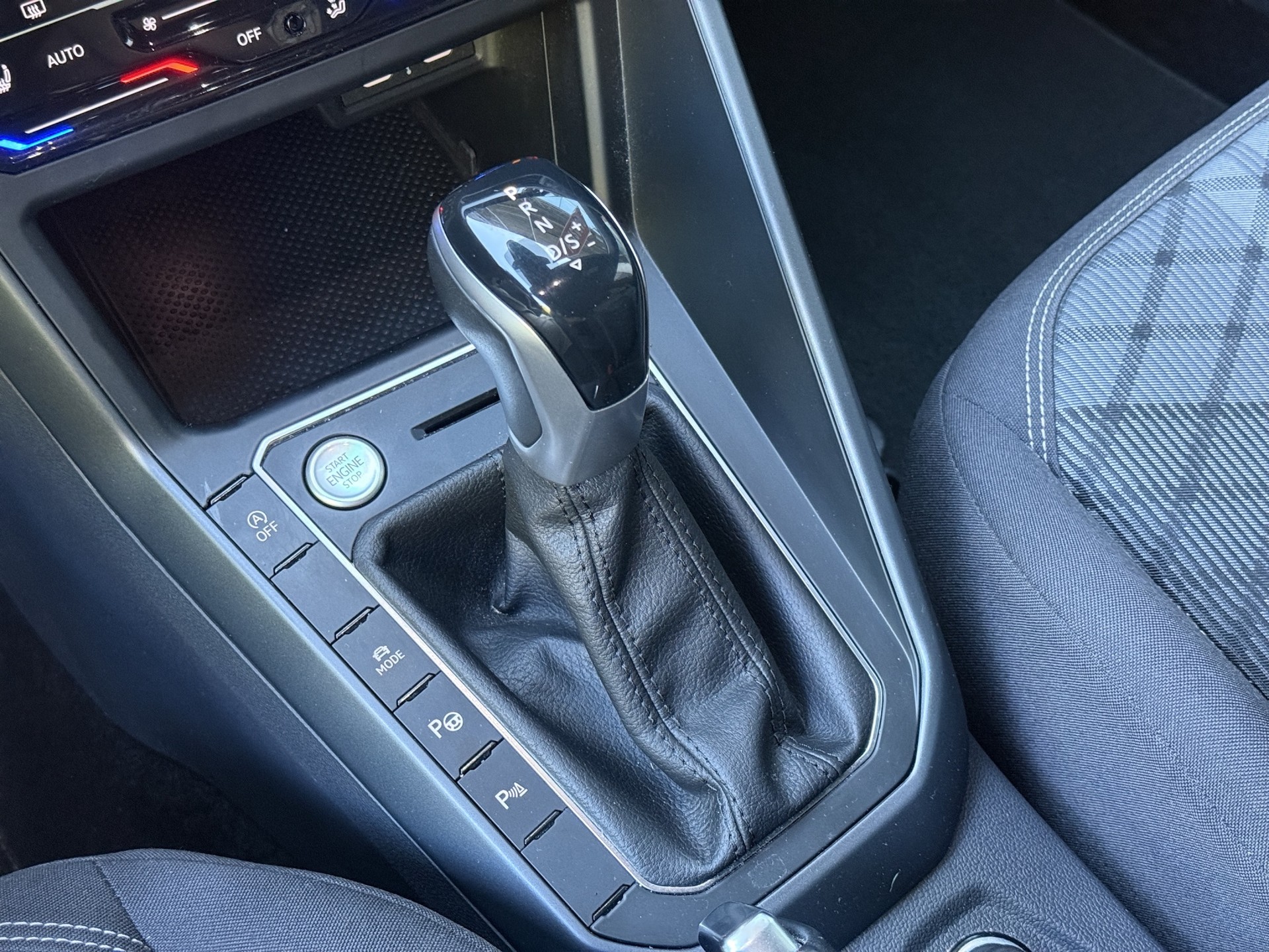 VW Polo 1.0 TSI R-Line DSG-image-23