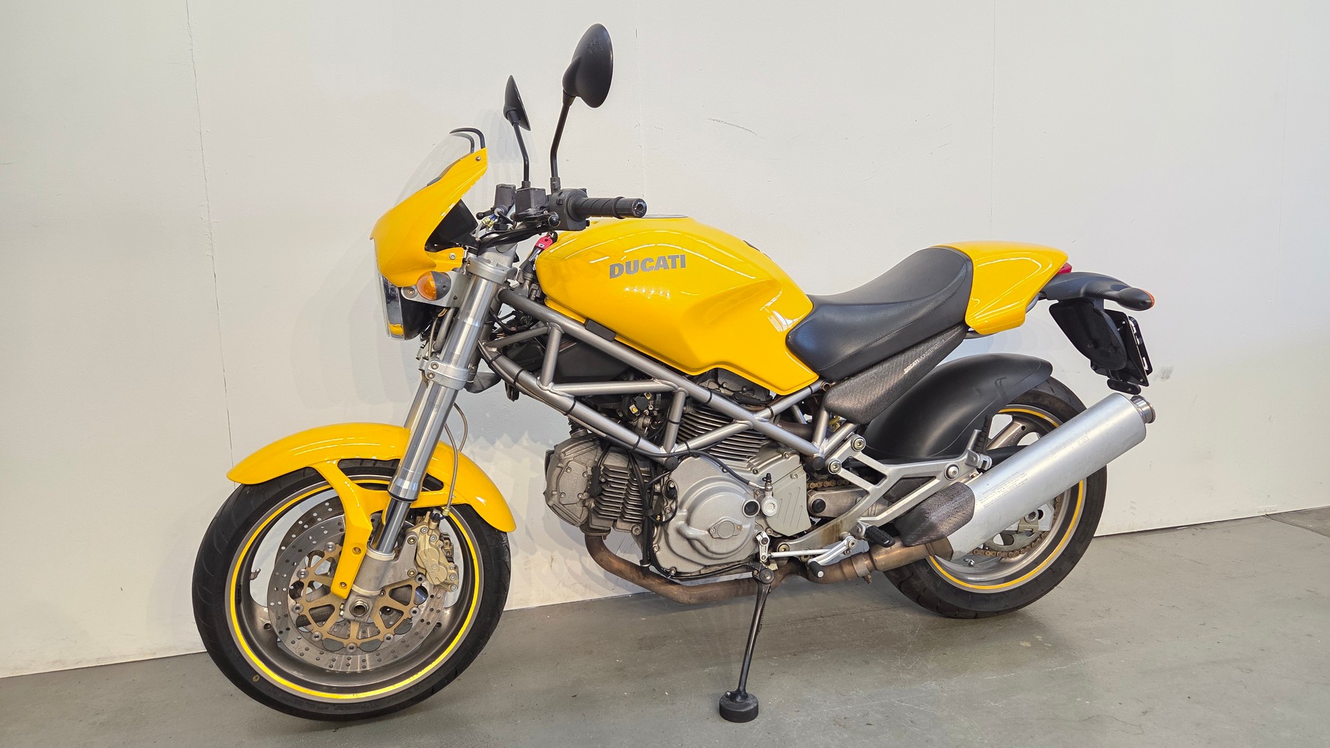 DUCATI Monster 620-image-3