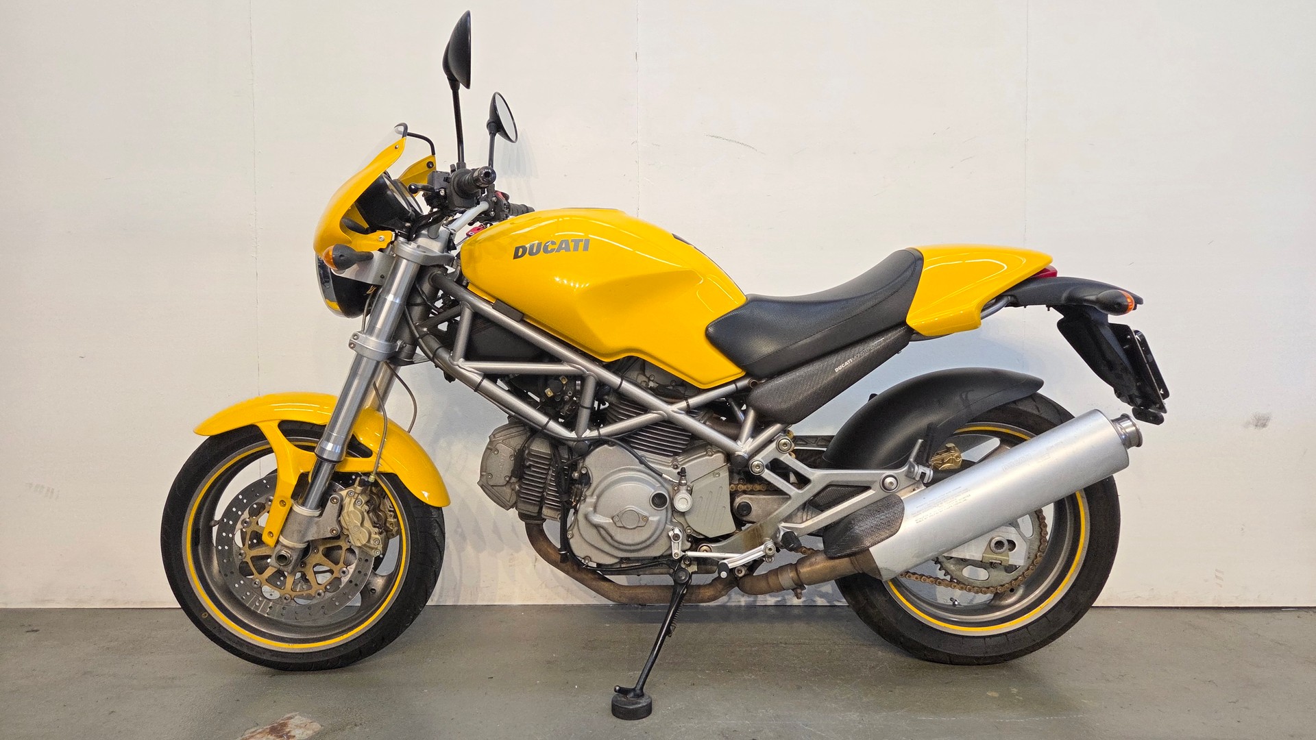 DUCATI Monster 620-image-1