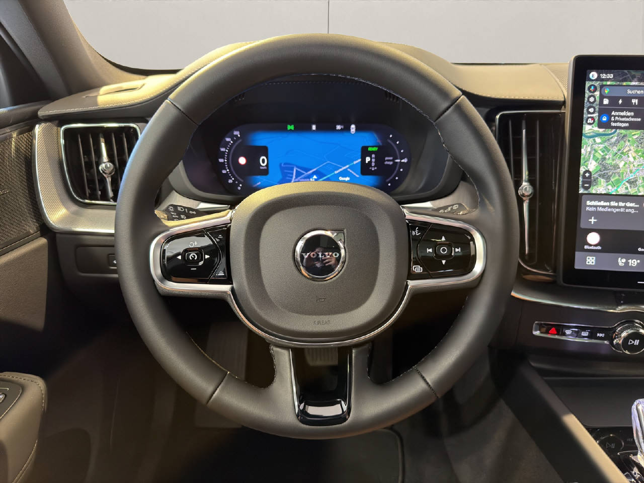 VOLVO XC60 2.0 T8 TE Black Edition eAWD-image-8